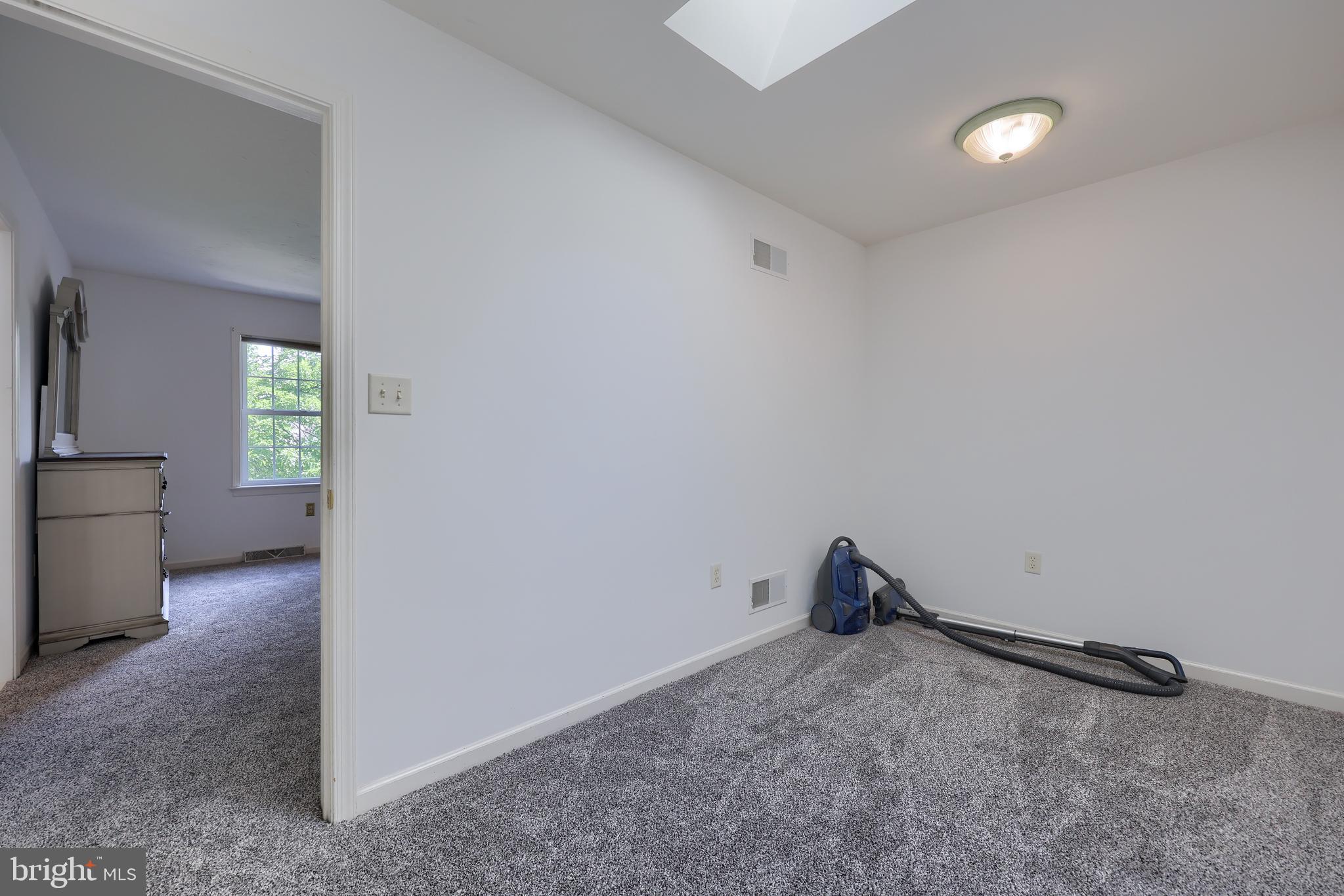 JACOBS CREEK - Residential