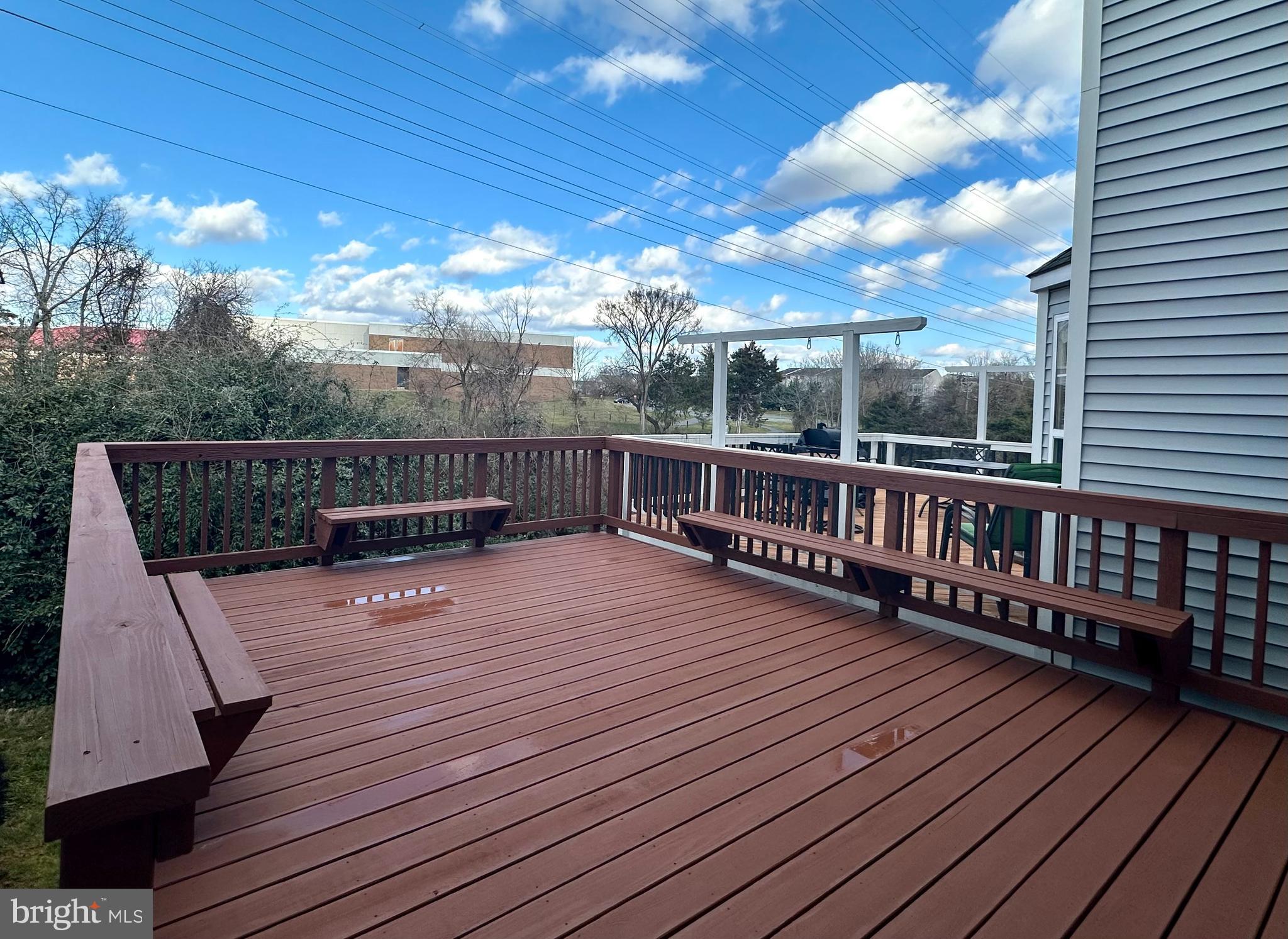 ASHBURN VILLAGE - Residential