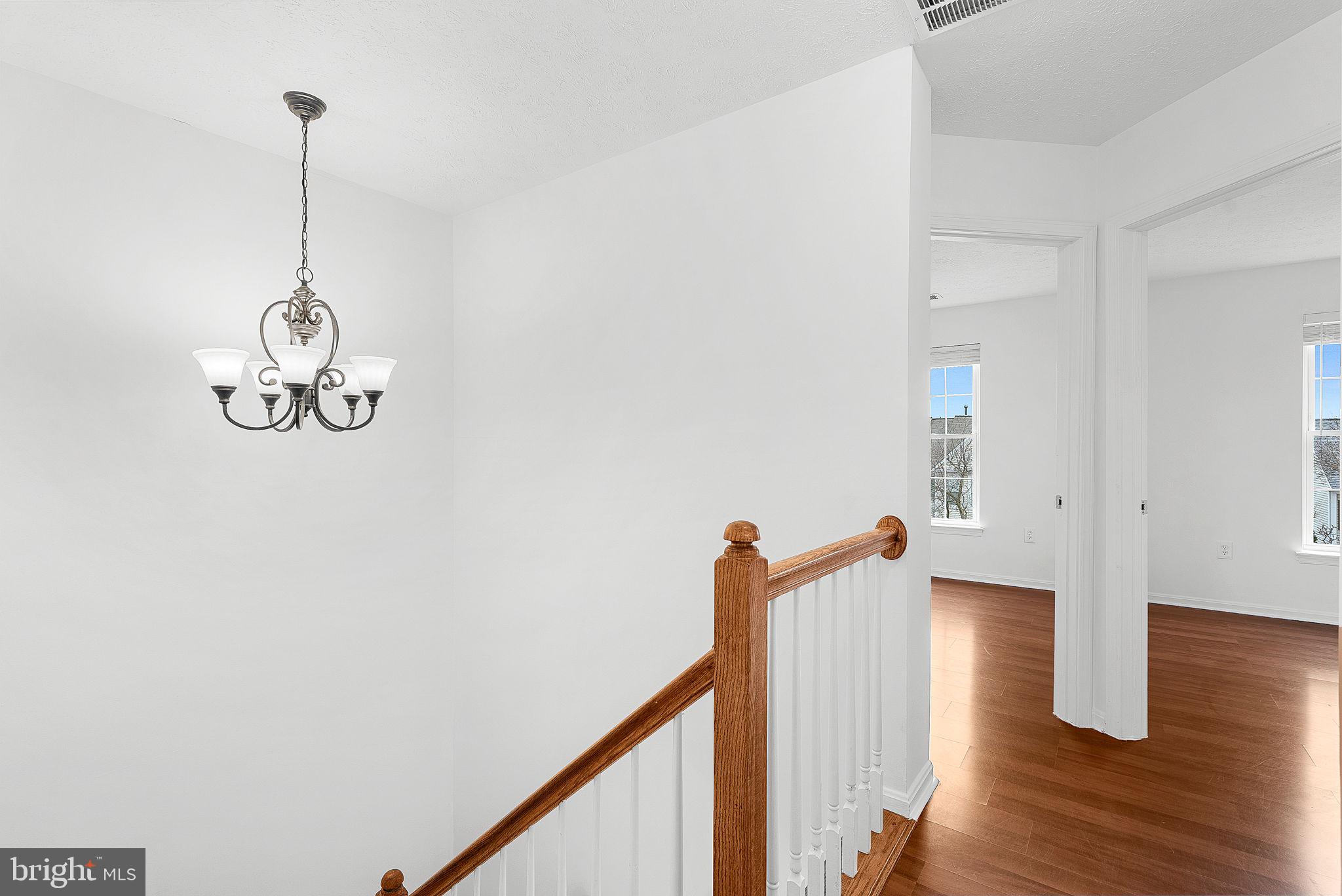 ASHBURN VILLAGE - Residential
