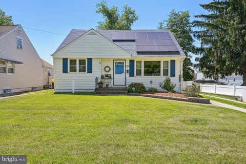 Homes For Sale - 5524 Wayne Avenue<br/> Camden County, PENNSAUKEN, NJ 08110