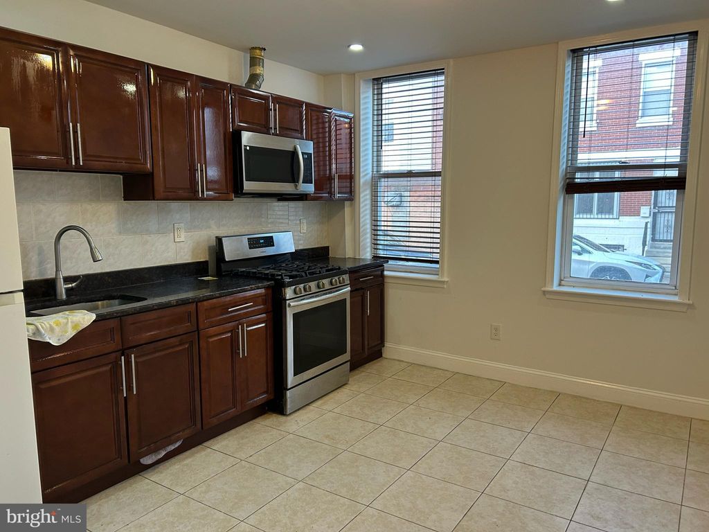 Photo of 432 Mifflin Street, PHILADELPHIA, PA 19148 (MLS # PAPH2561872)