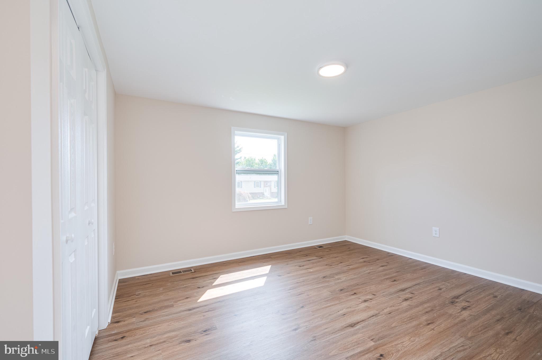 SECURITY HILLS - Residential