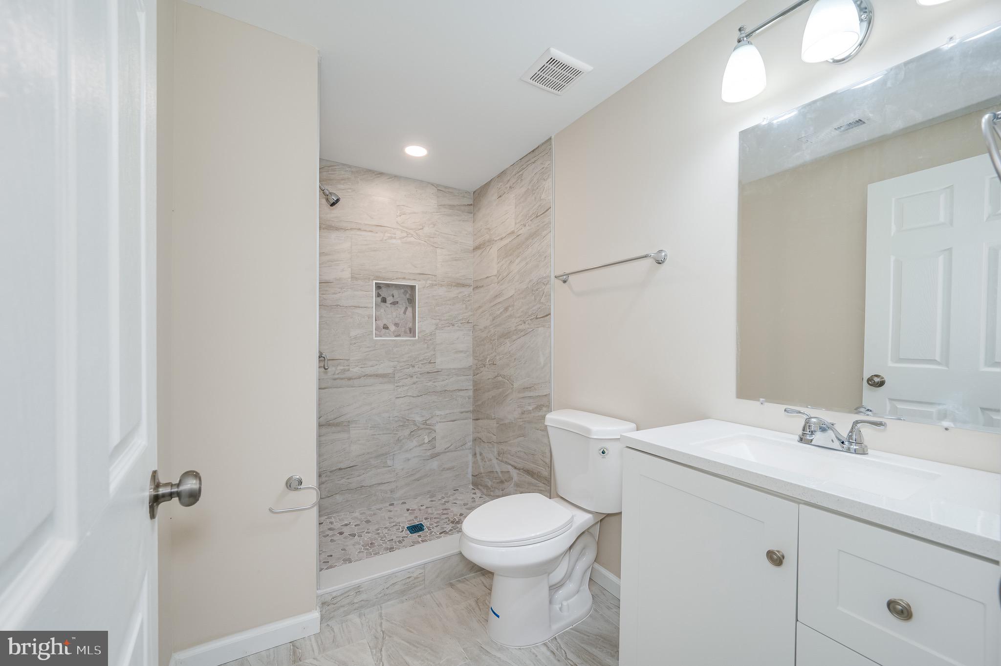 SECURITY HILLS - Residential