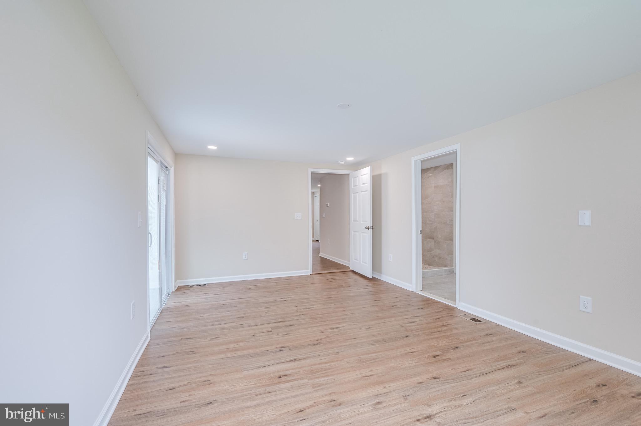 SECURITY HILLS - Residential