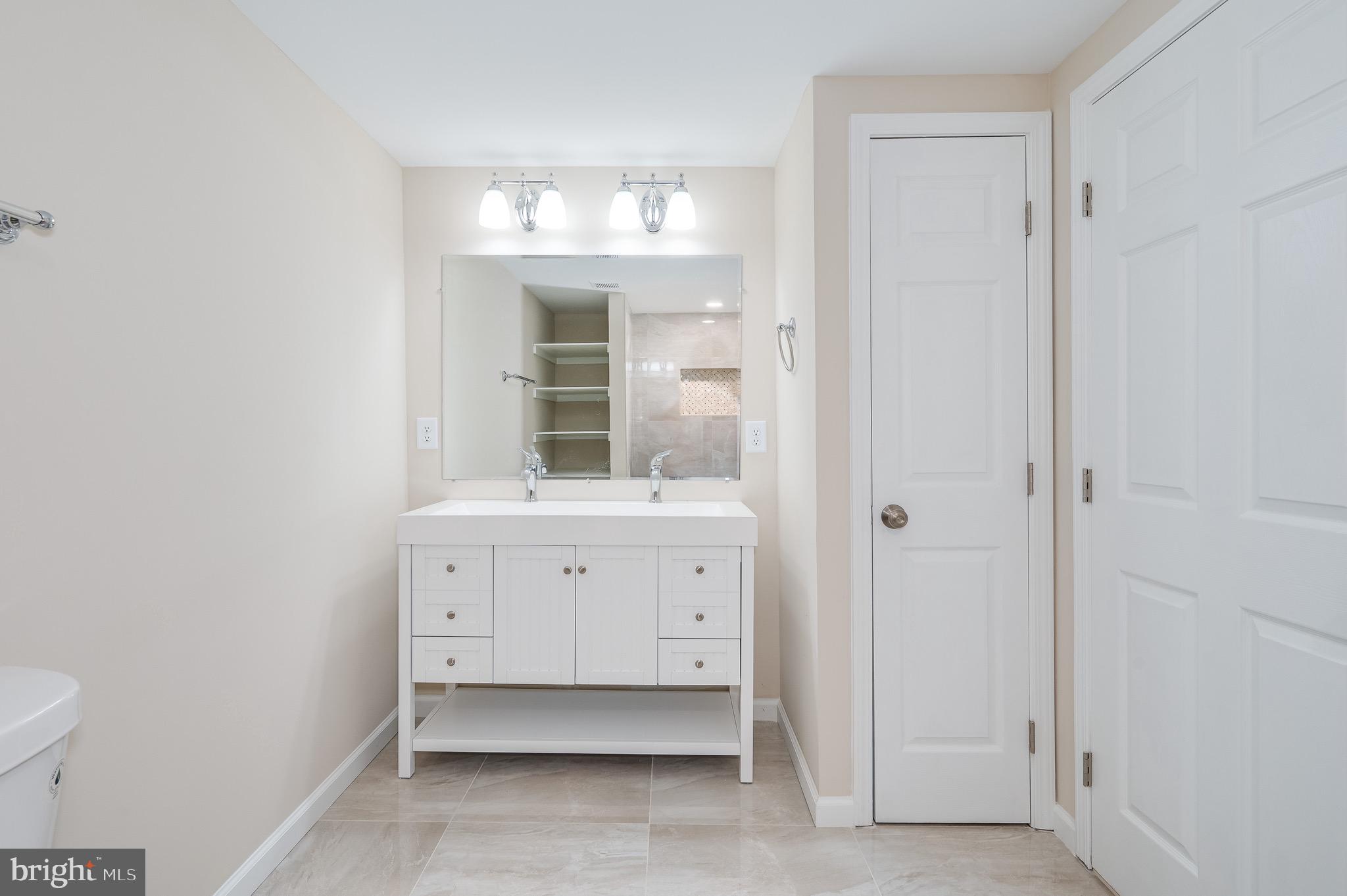 SECURITY HILLS - Residential