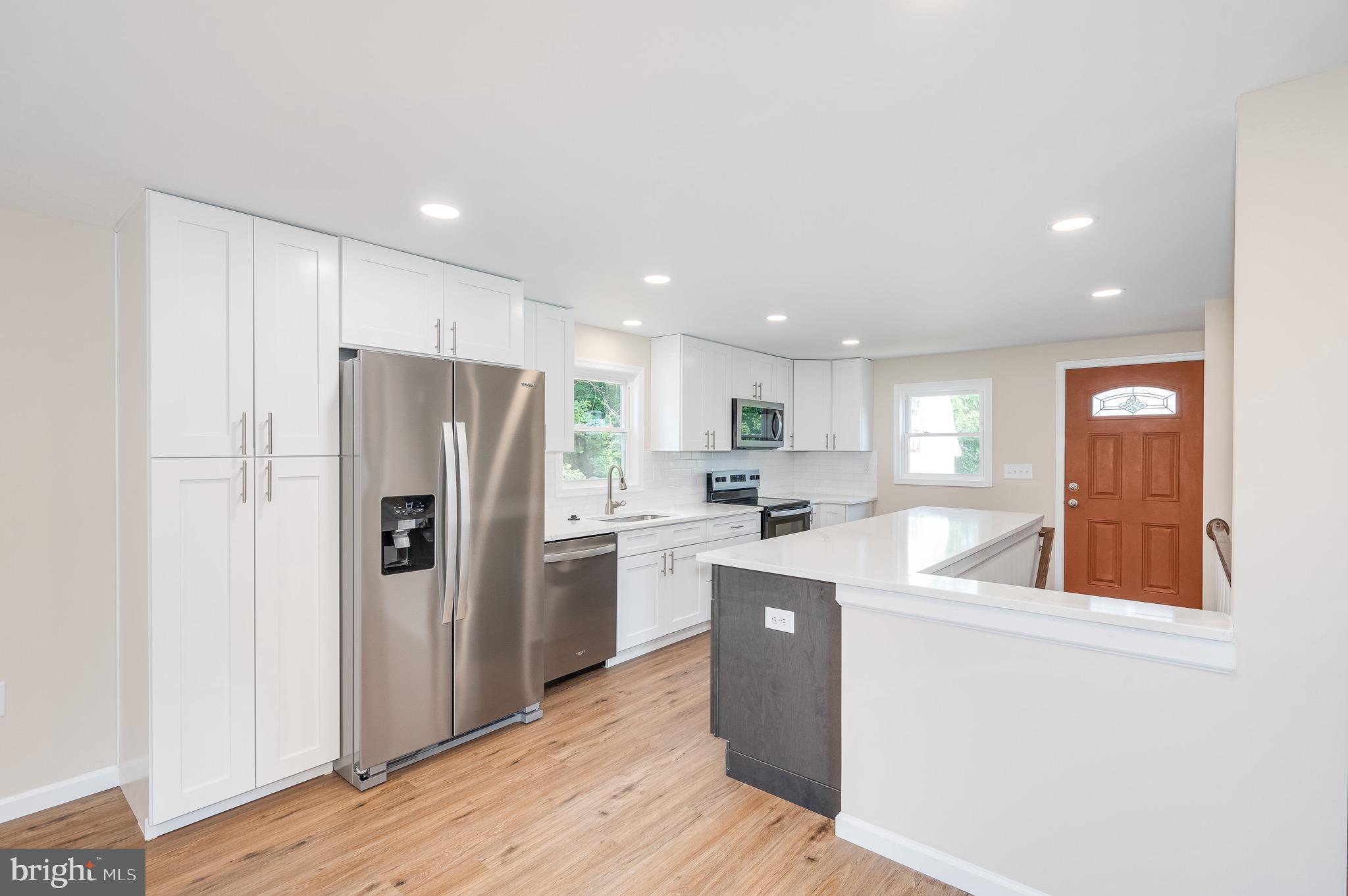 SECURITY HILLS - Residential