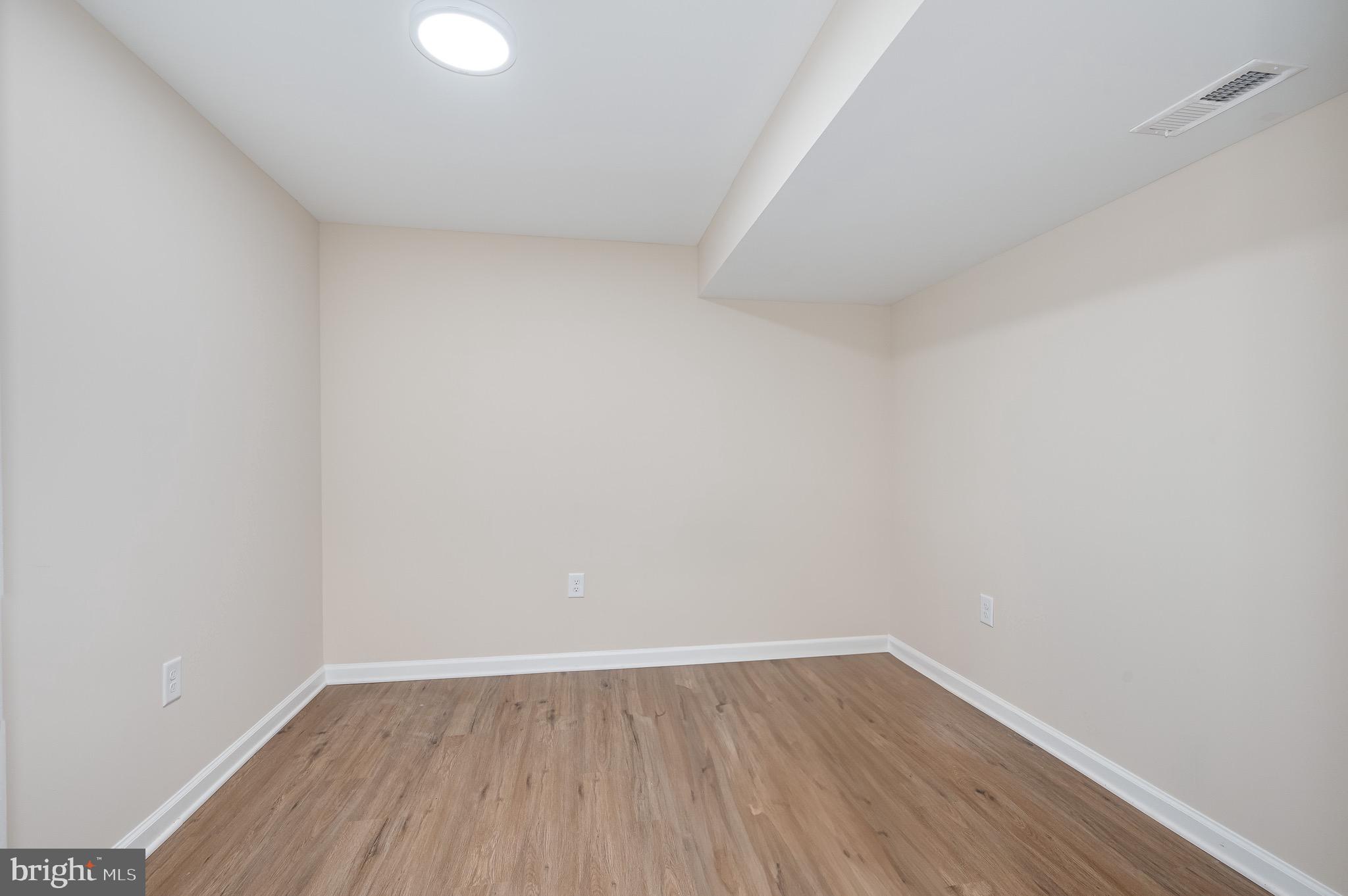 SECURITY HILLS - Residential