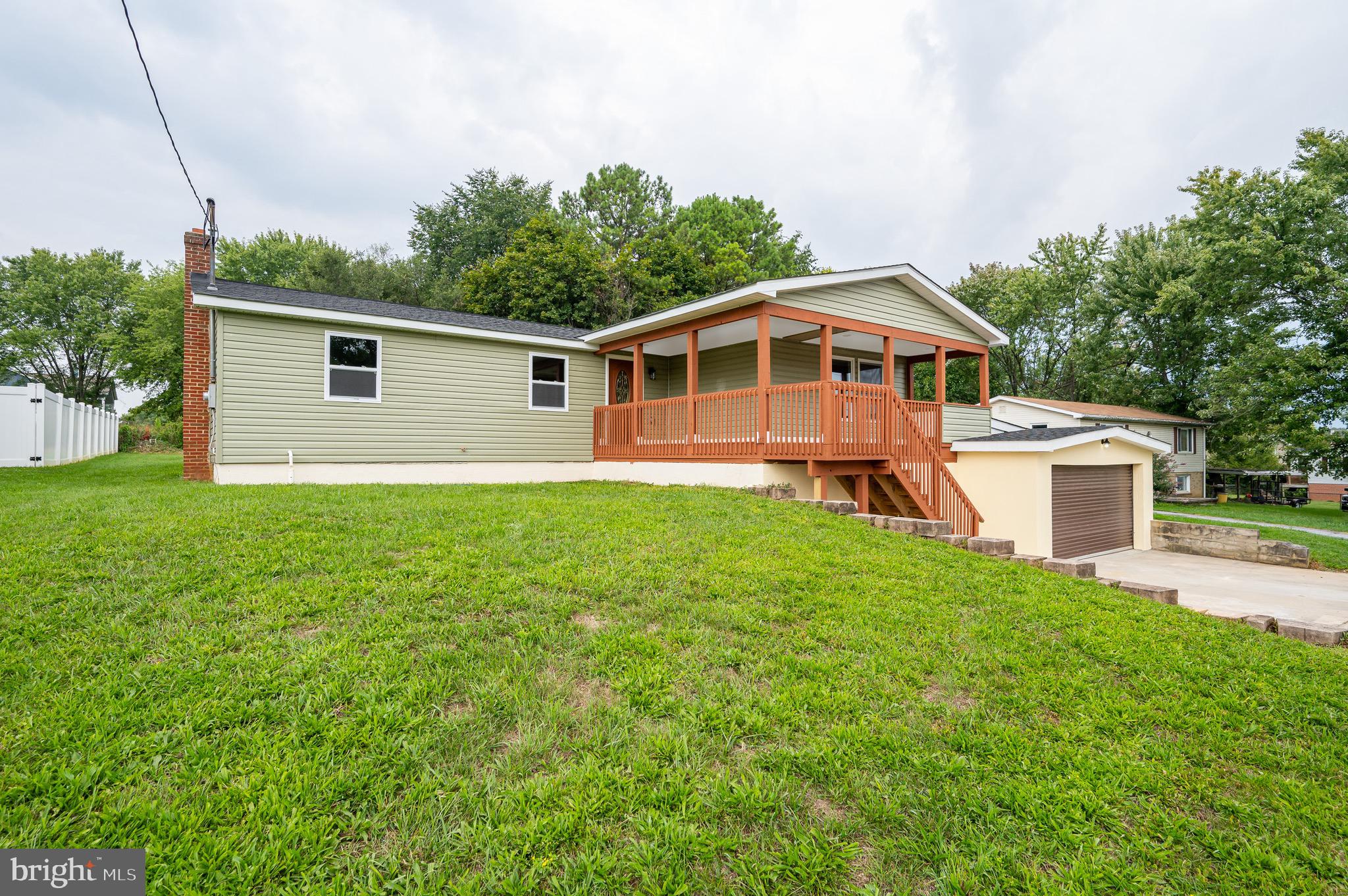 SECURITY HILLS - Residential