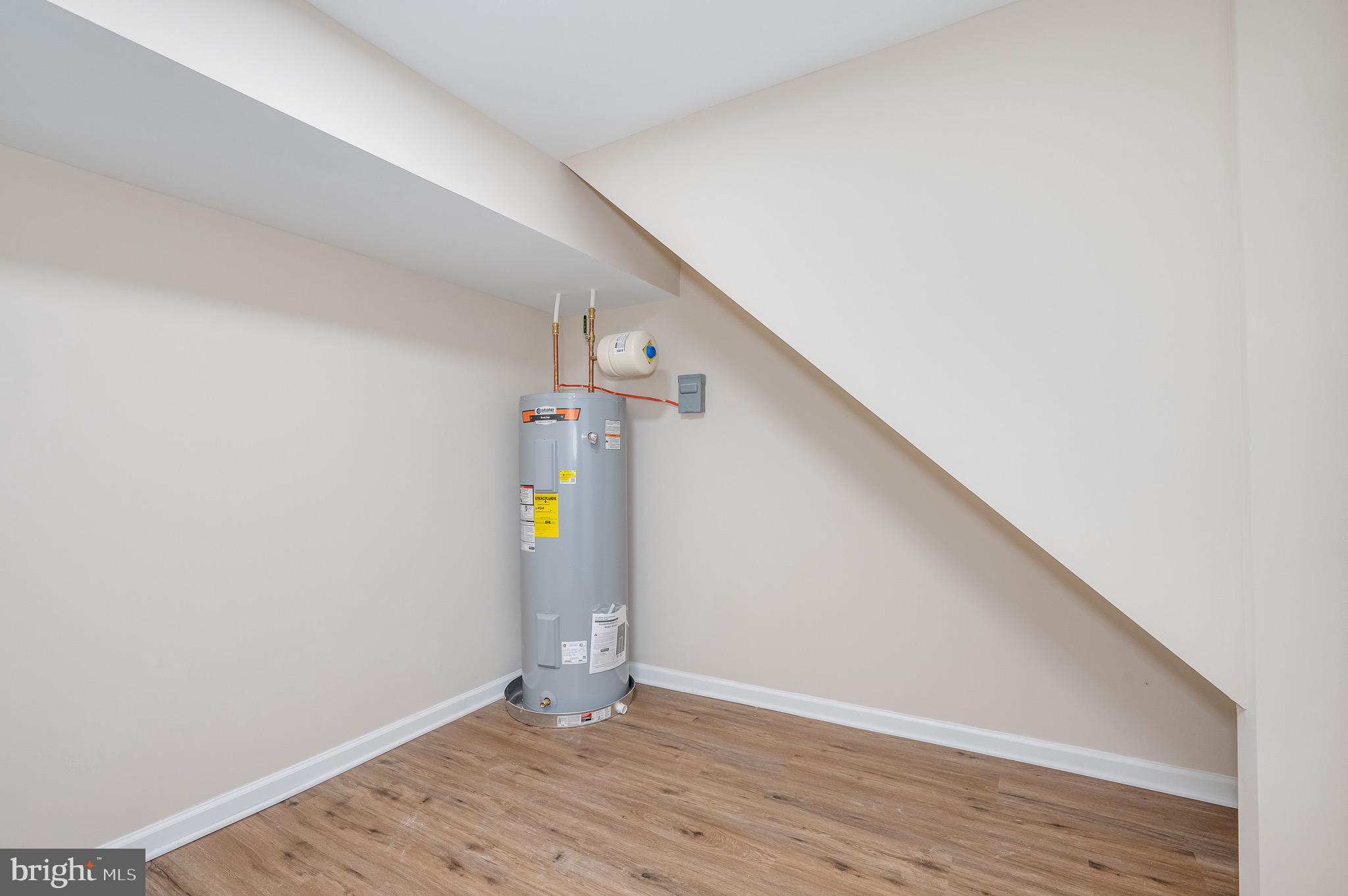 SECURITY HILLS - Residential