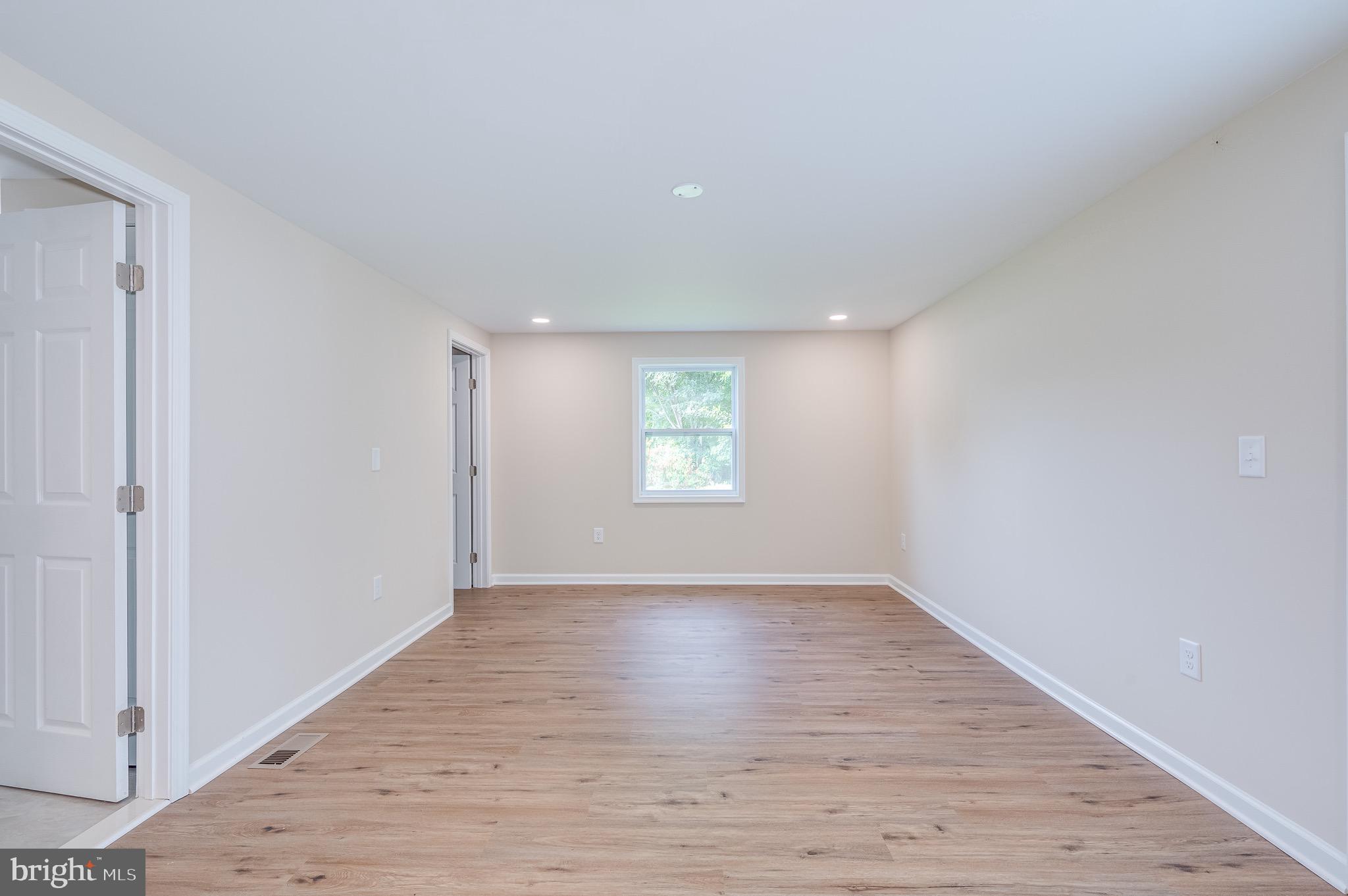 SECURITY HILLS - Residential