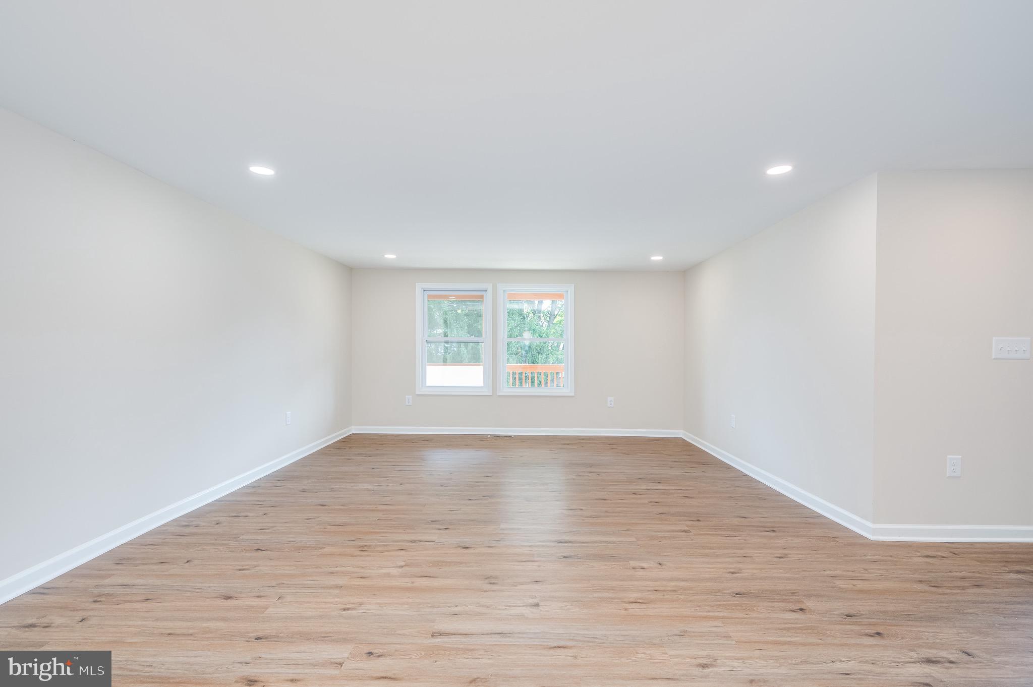 SECURITY HILLS - Residential