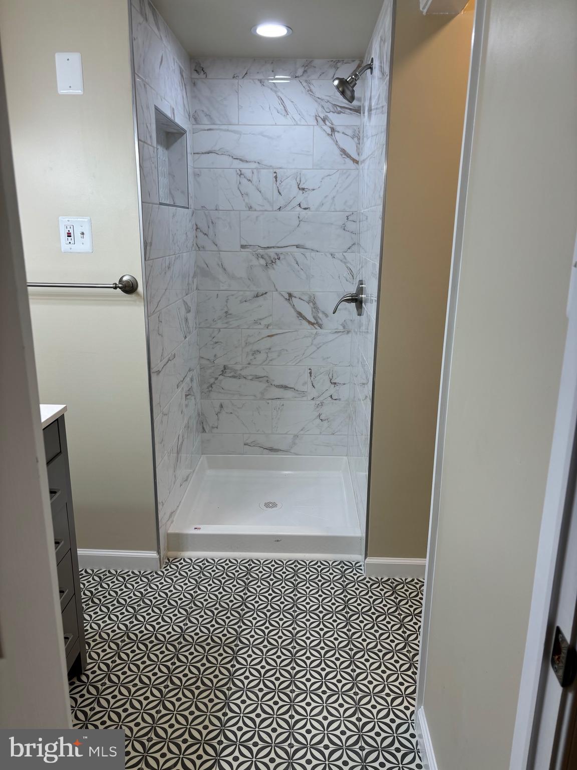 PRINCE PL AT NORTHAMPTOM - Residential