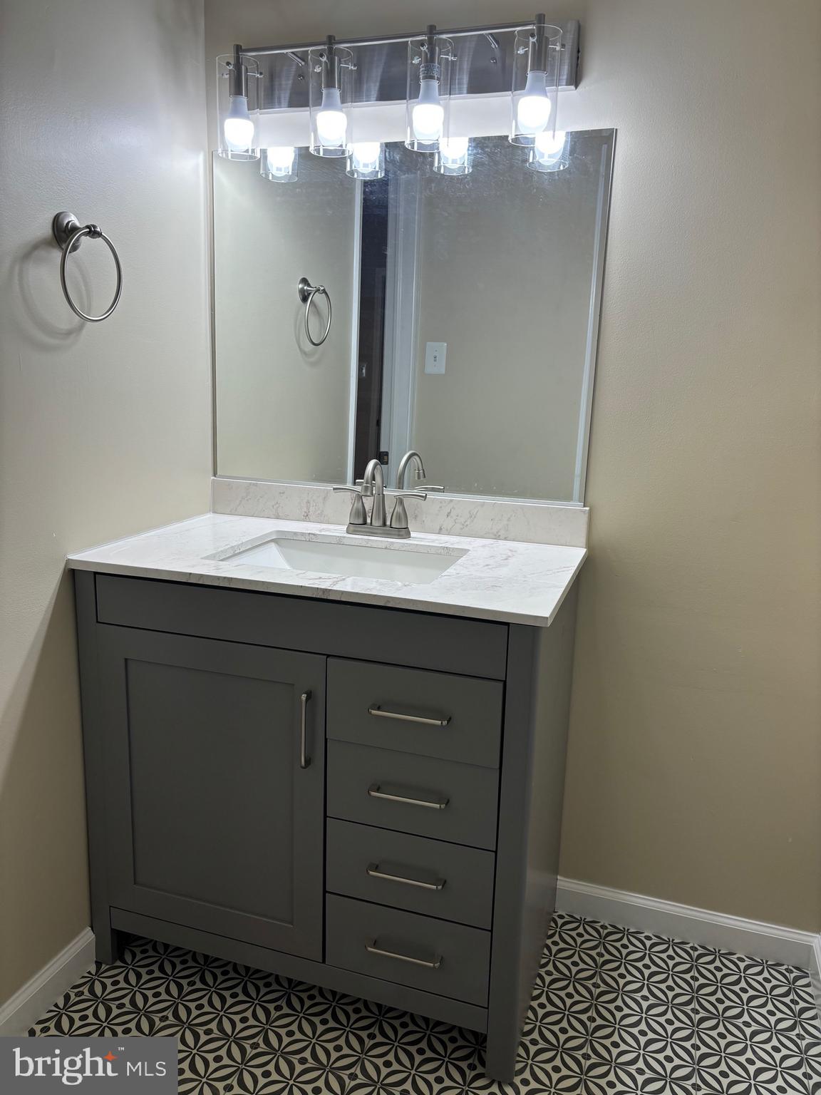 PRINCE PL AT NORTHAMPTOM - Residential