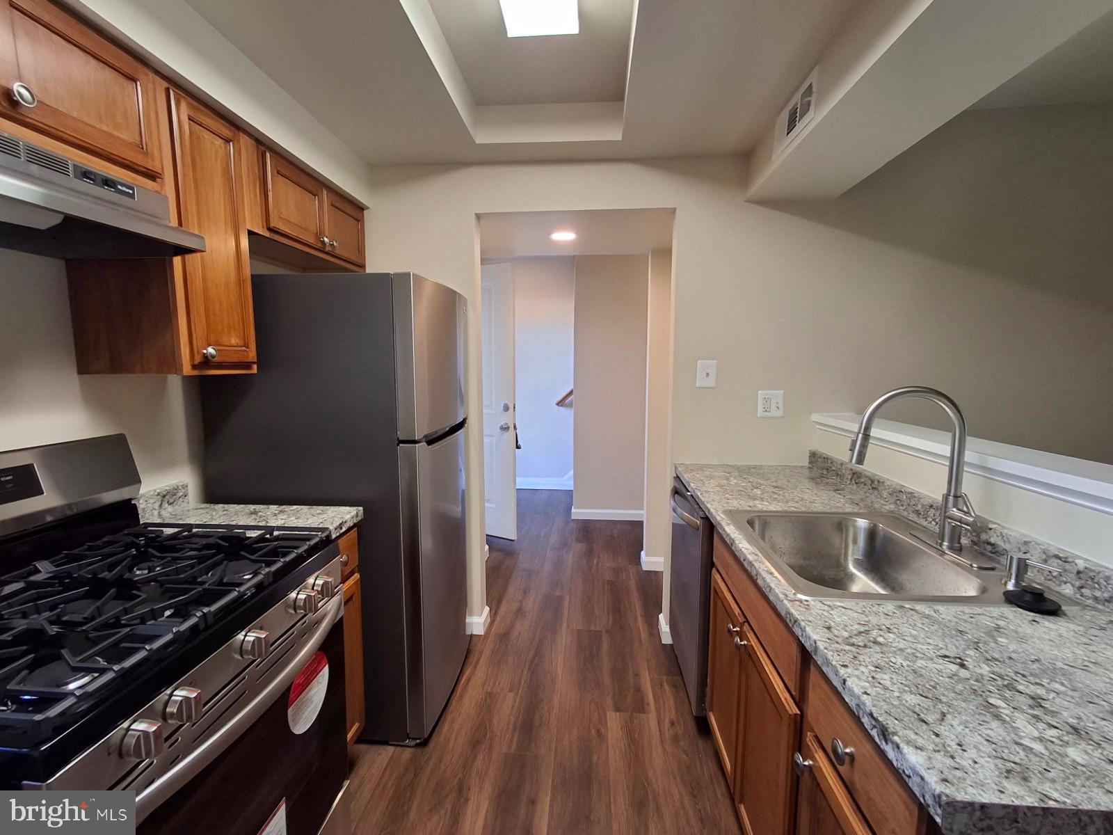 PRINCE PL AT NORTHAMPTOM - Residential