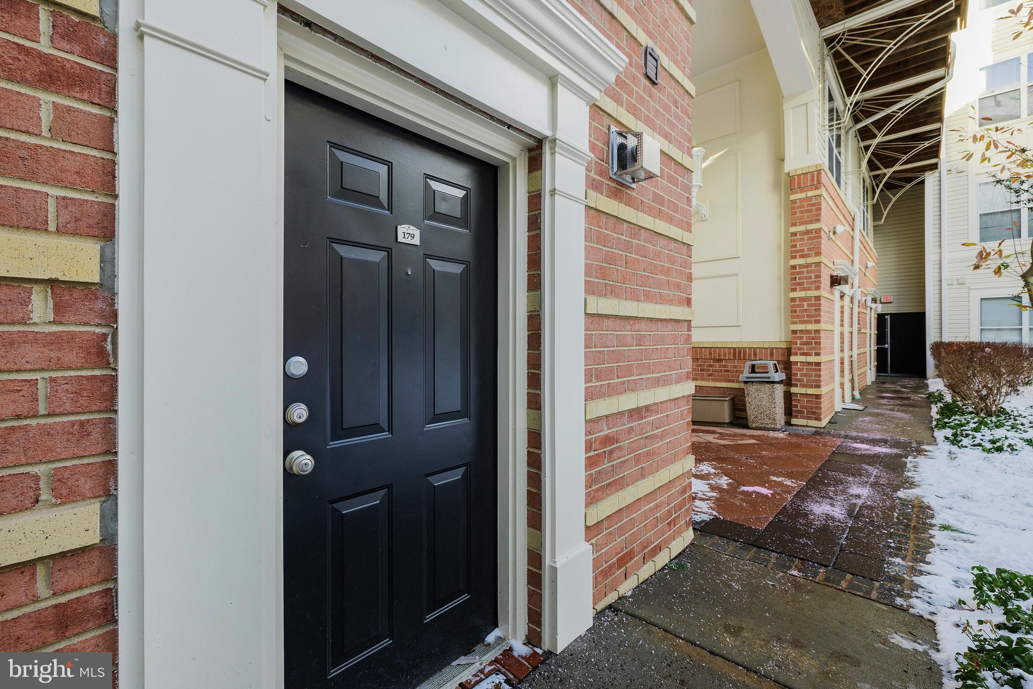 MARQUIS AT VIENNA STATION - Residential