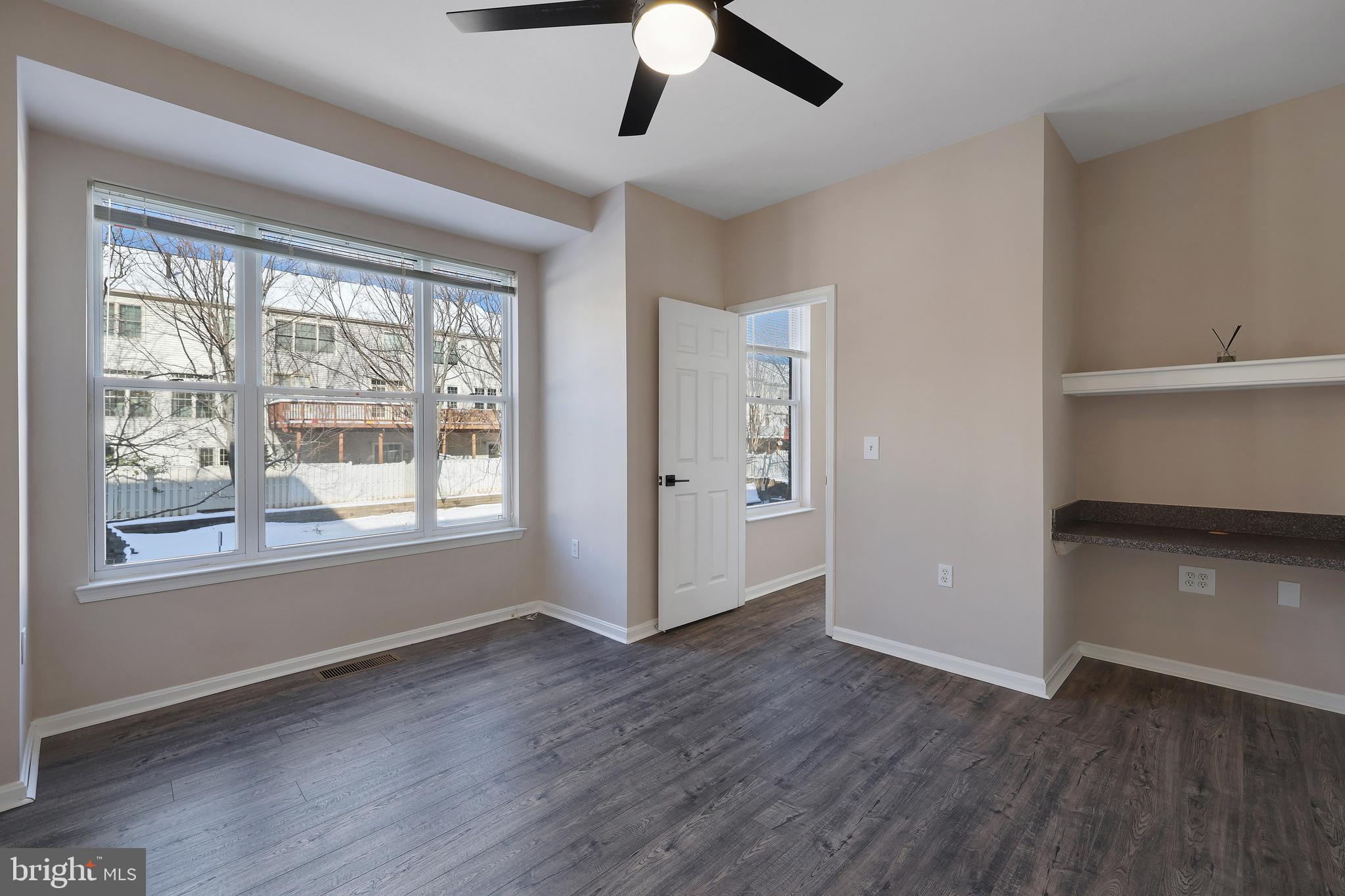 MARQUIS AT VIENNA STATION - Residential