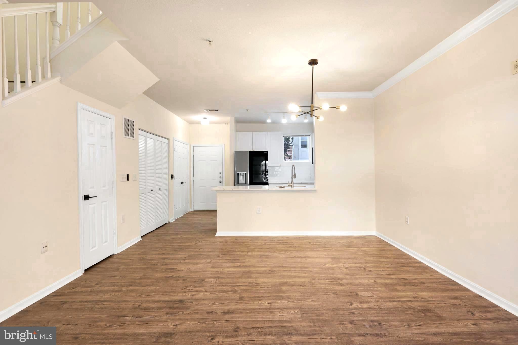 MARQUIS AT VIENNA STATION - Residential