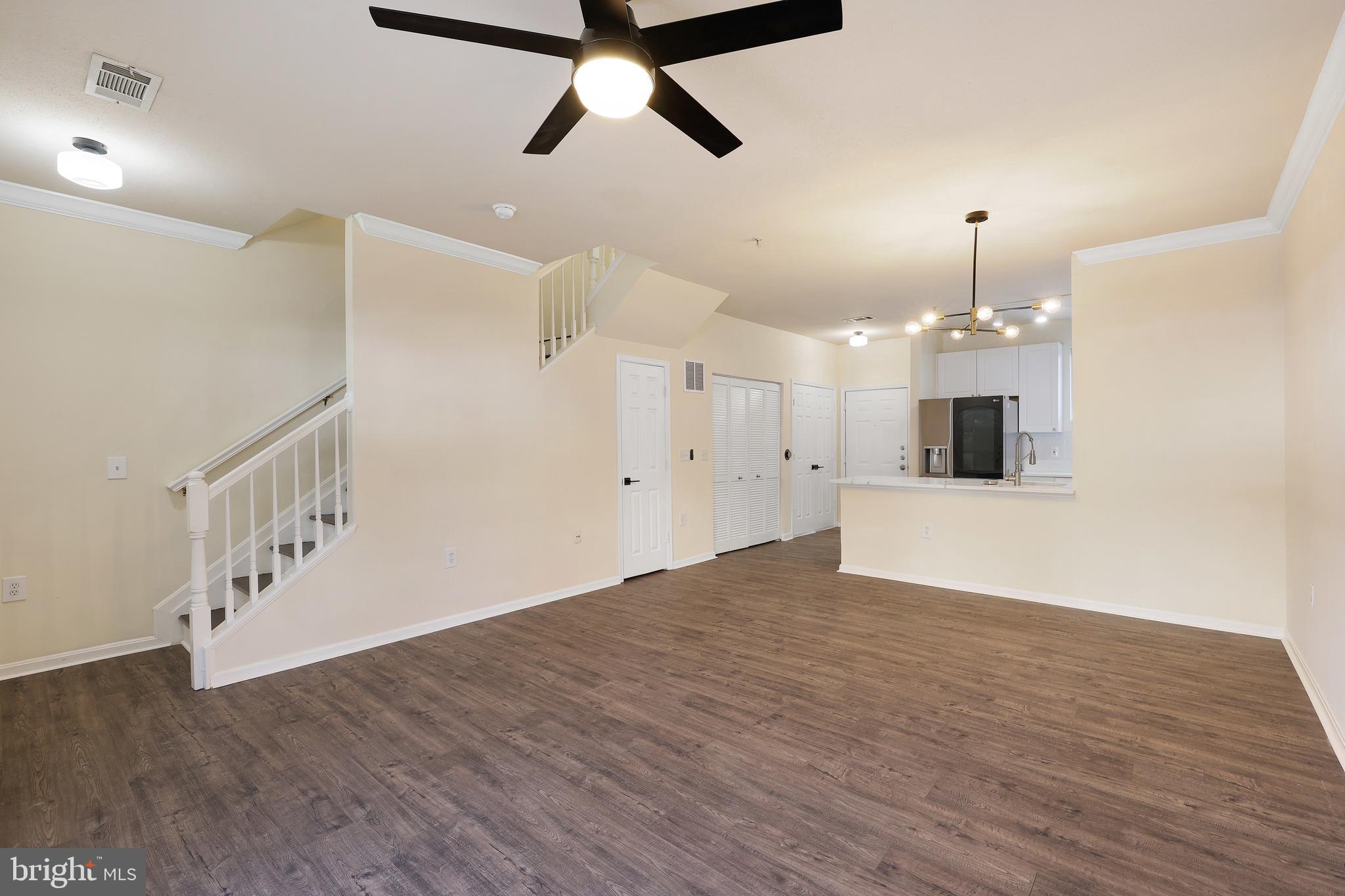 MARQUIS AT VIENNA STATION - Residential