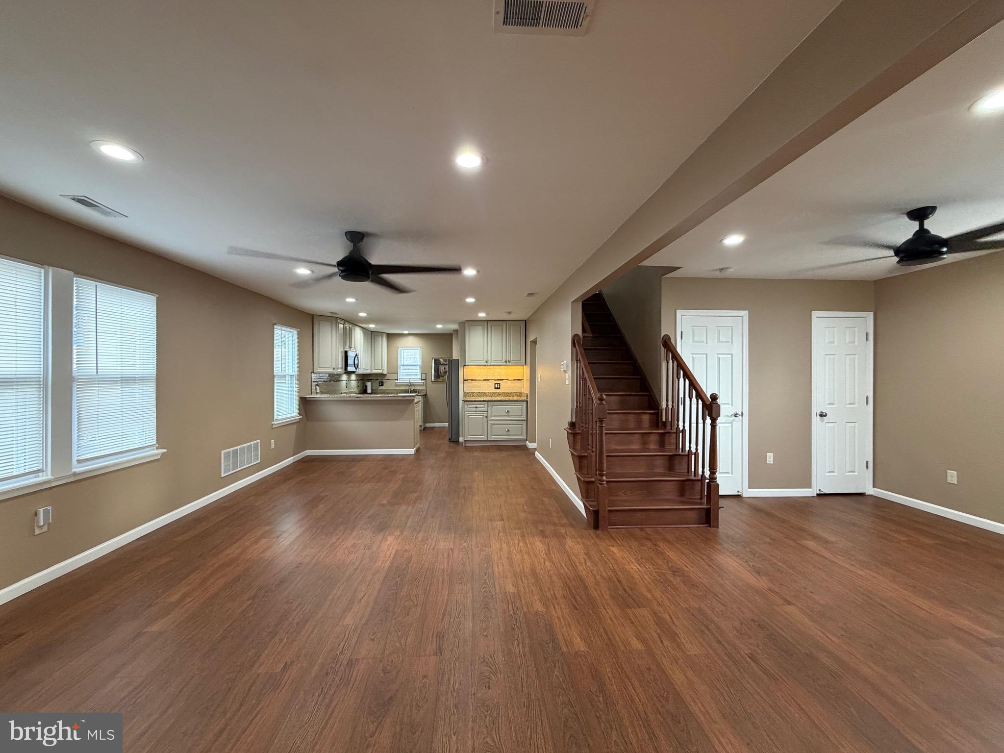 NORTH HILLS - Residential