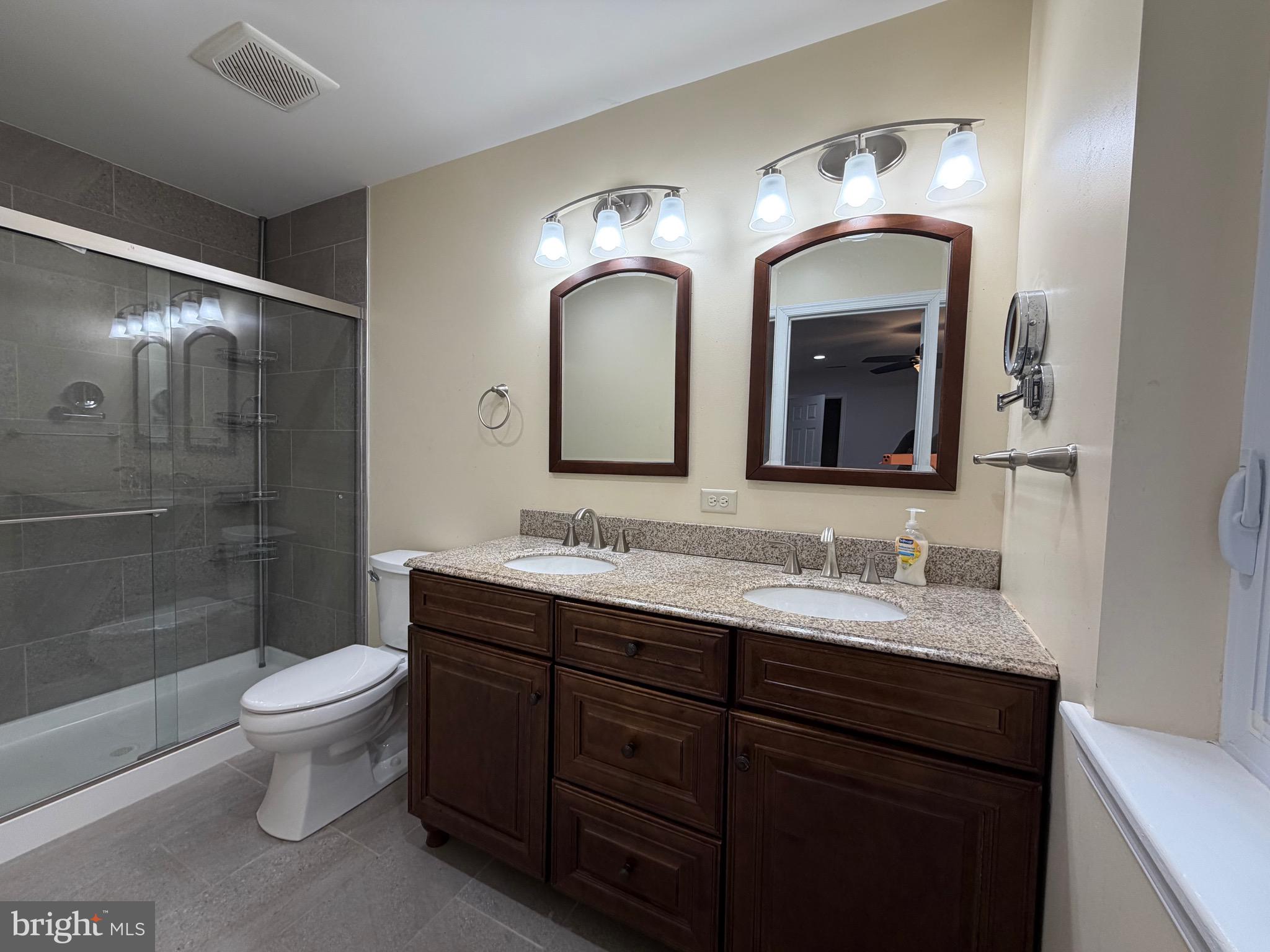 NORTH HILLS - Residential