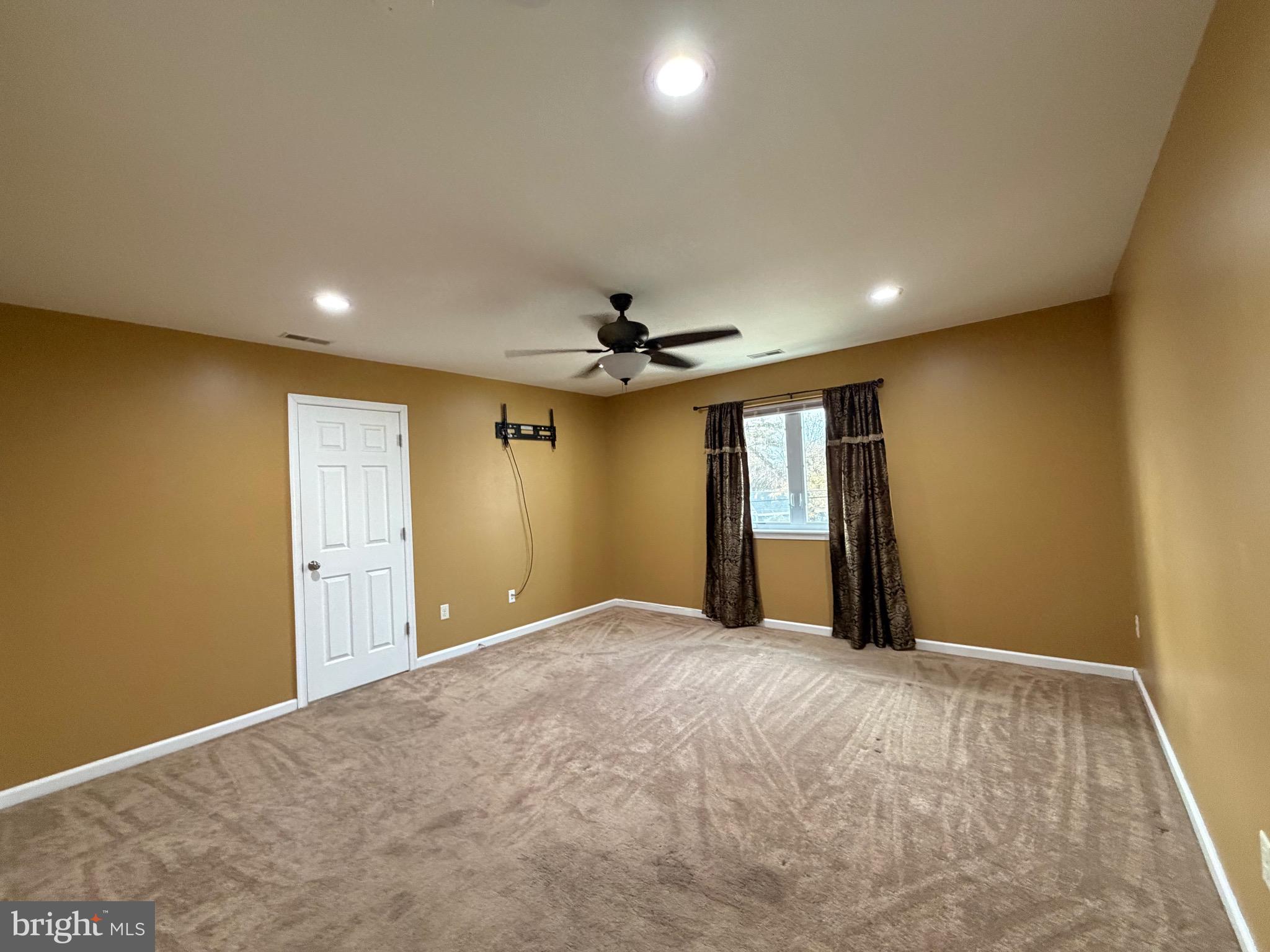 NORTH HILLS - Residential