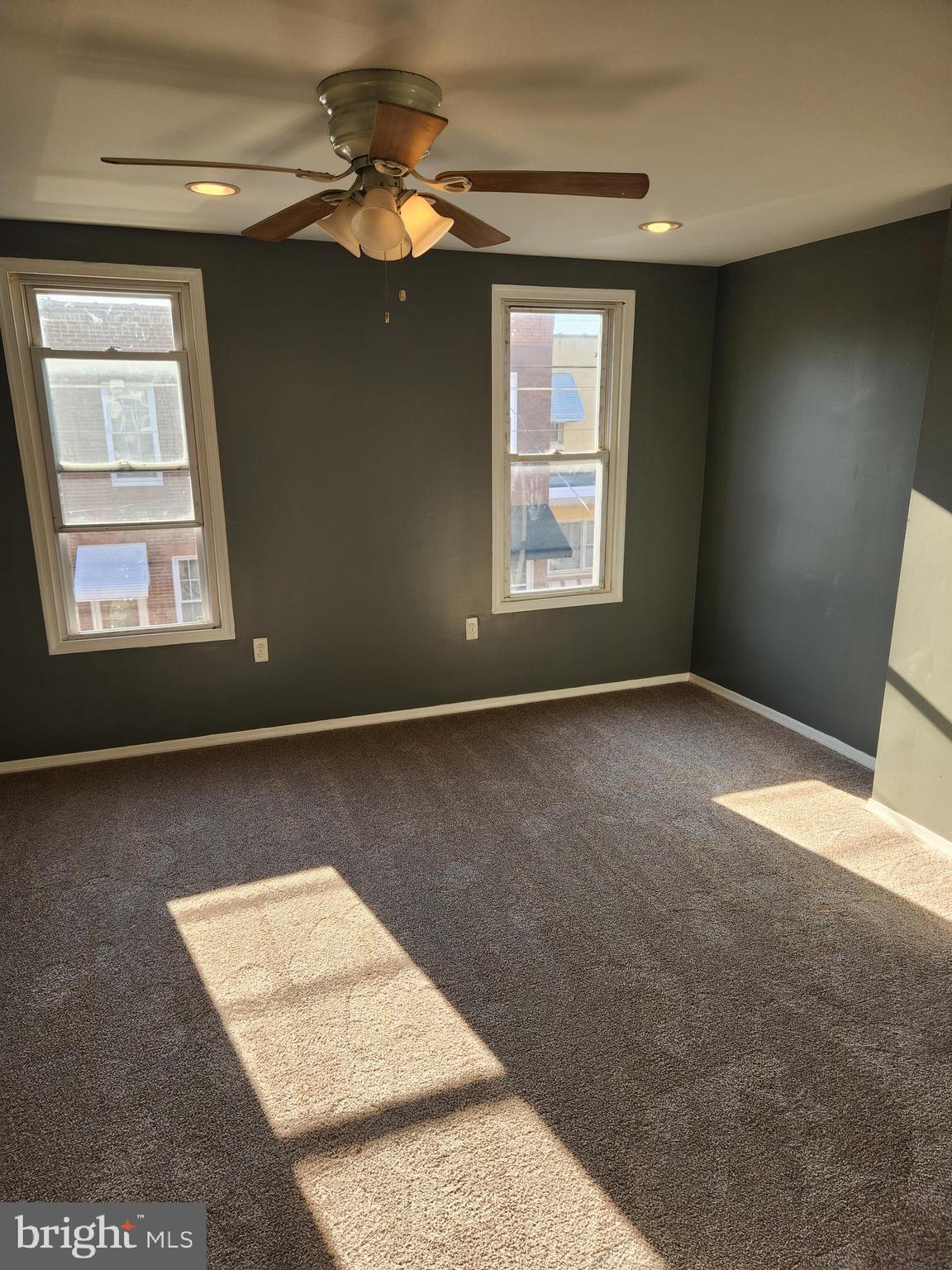 PORT RICHMOND - Residential