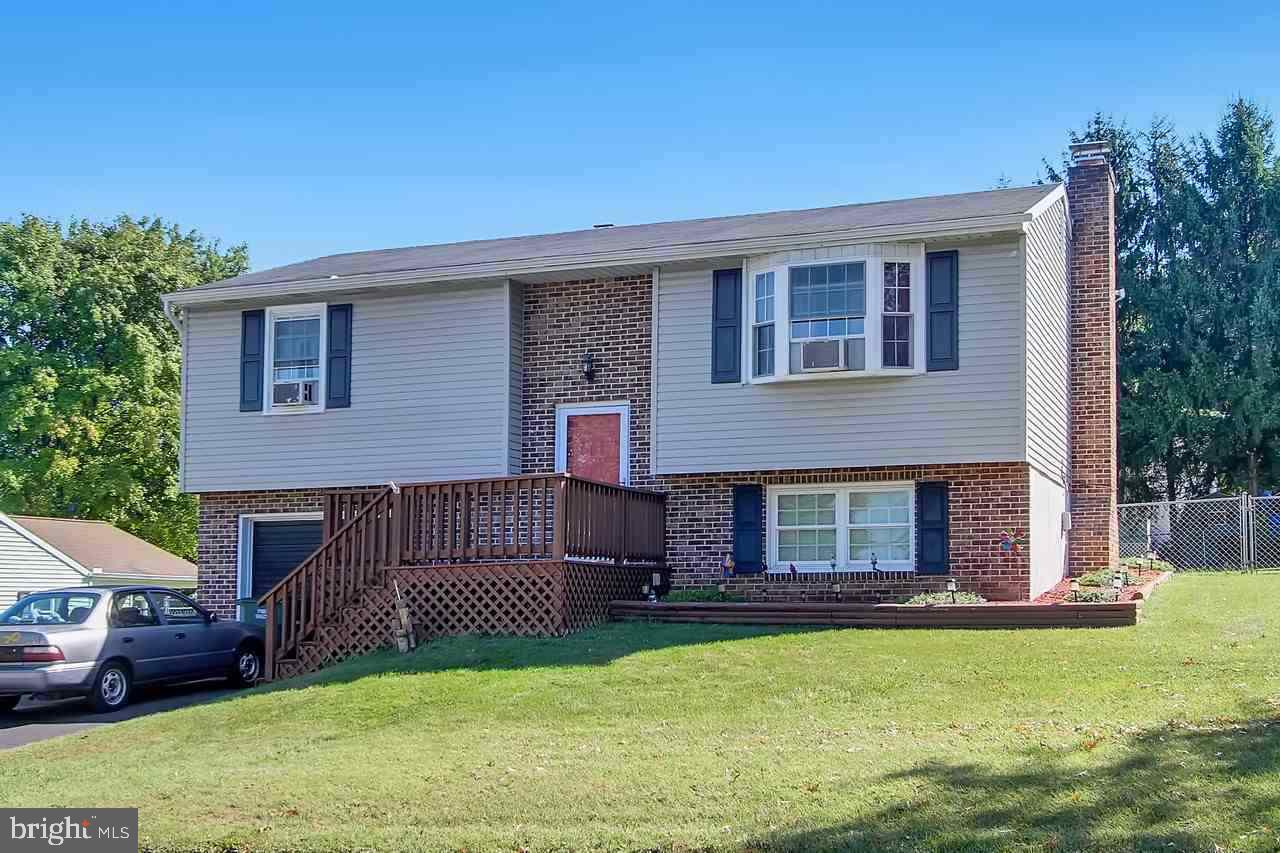 Well cared for split foyer in Central Schools. Convenient Location, popular neighborhood. Close to Park. This one owner home features 3 bedrooms, 1.5 baths,1 car garage,over sized deck and fenced in yard. Shed. Finished family room with wood fireplace. 1 yr HH HSA Home Warranty Included.