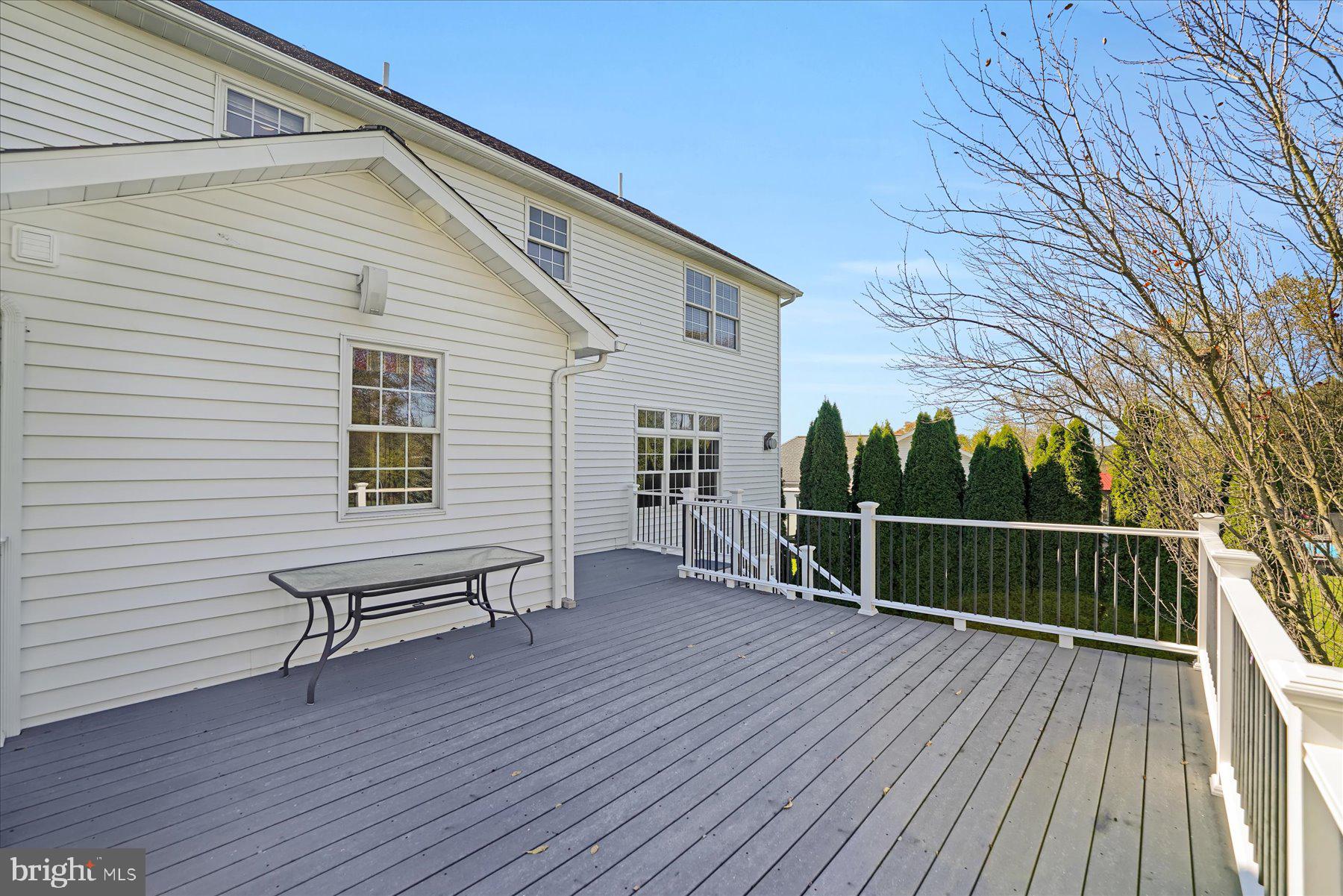 ROBINWOOD - Residential