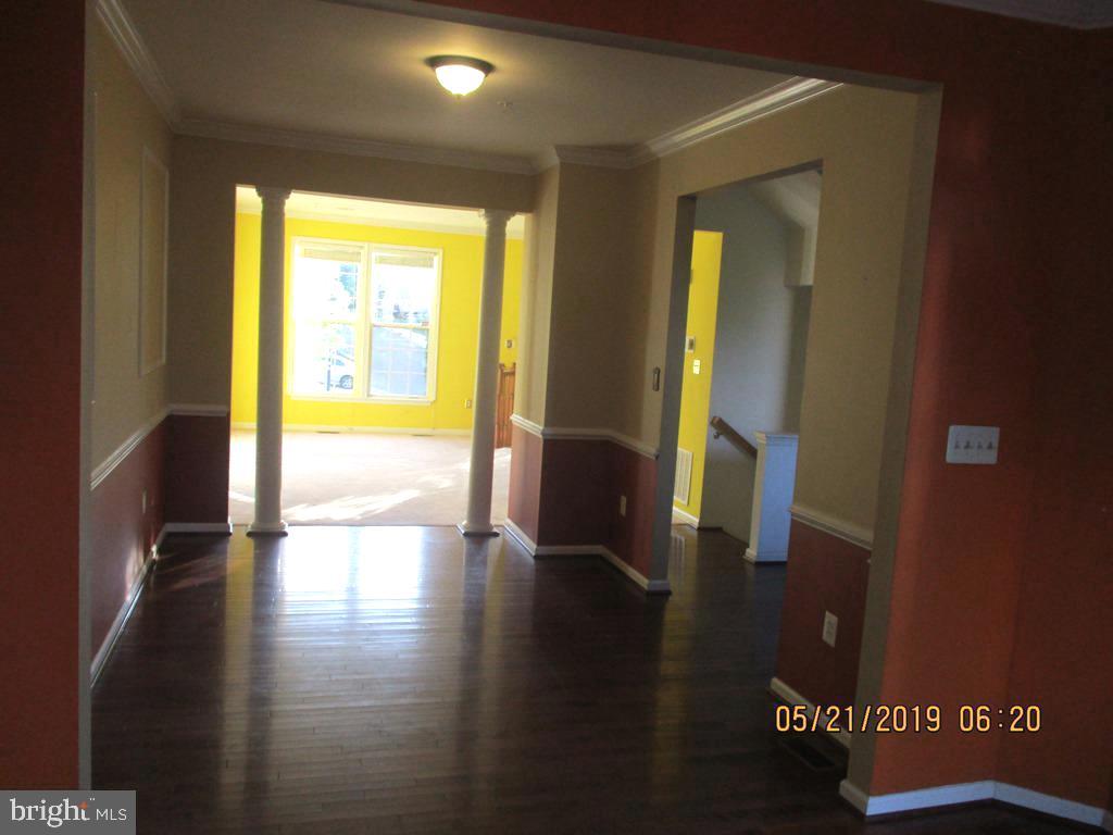 3922 MEADOW TRAIL LANE