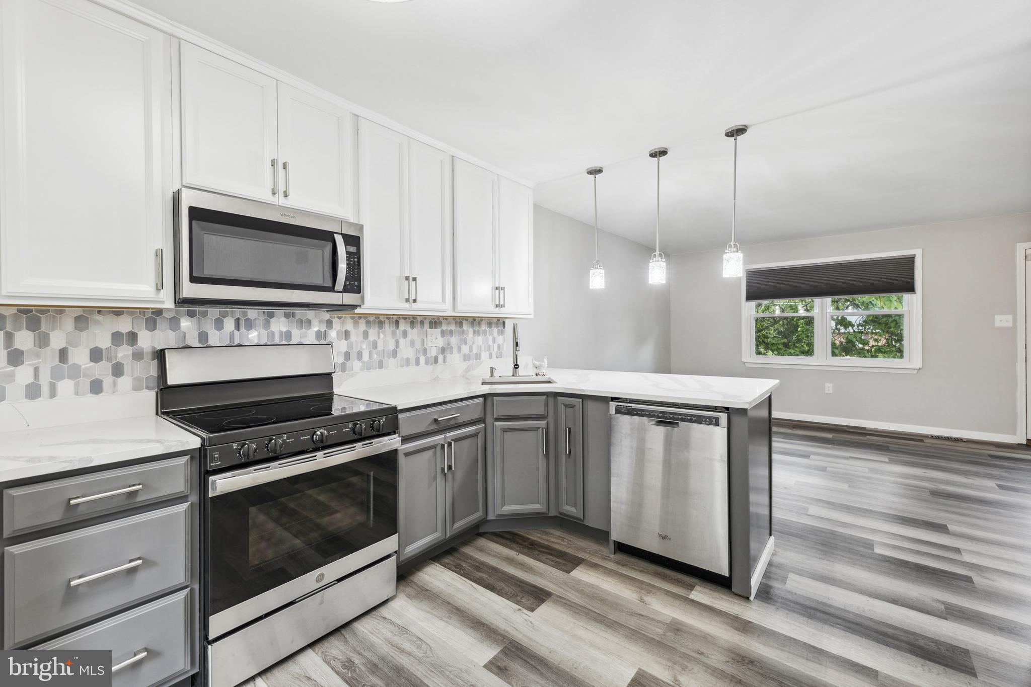 BRADBURY PARK - Residential