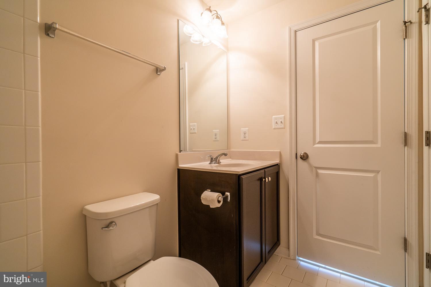 EVERMONT TRACE - Residential Lease