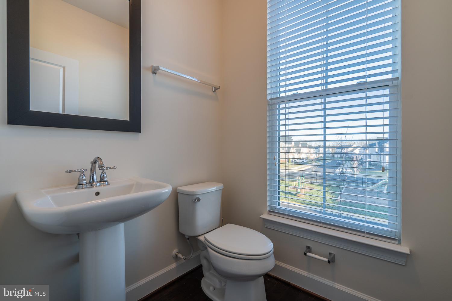 EVERMONT TRACE - Residential Lease