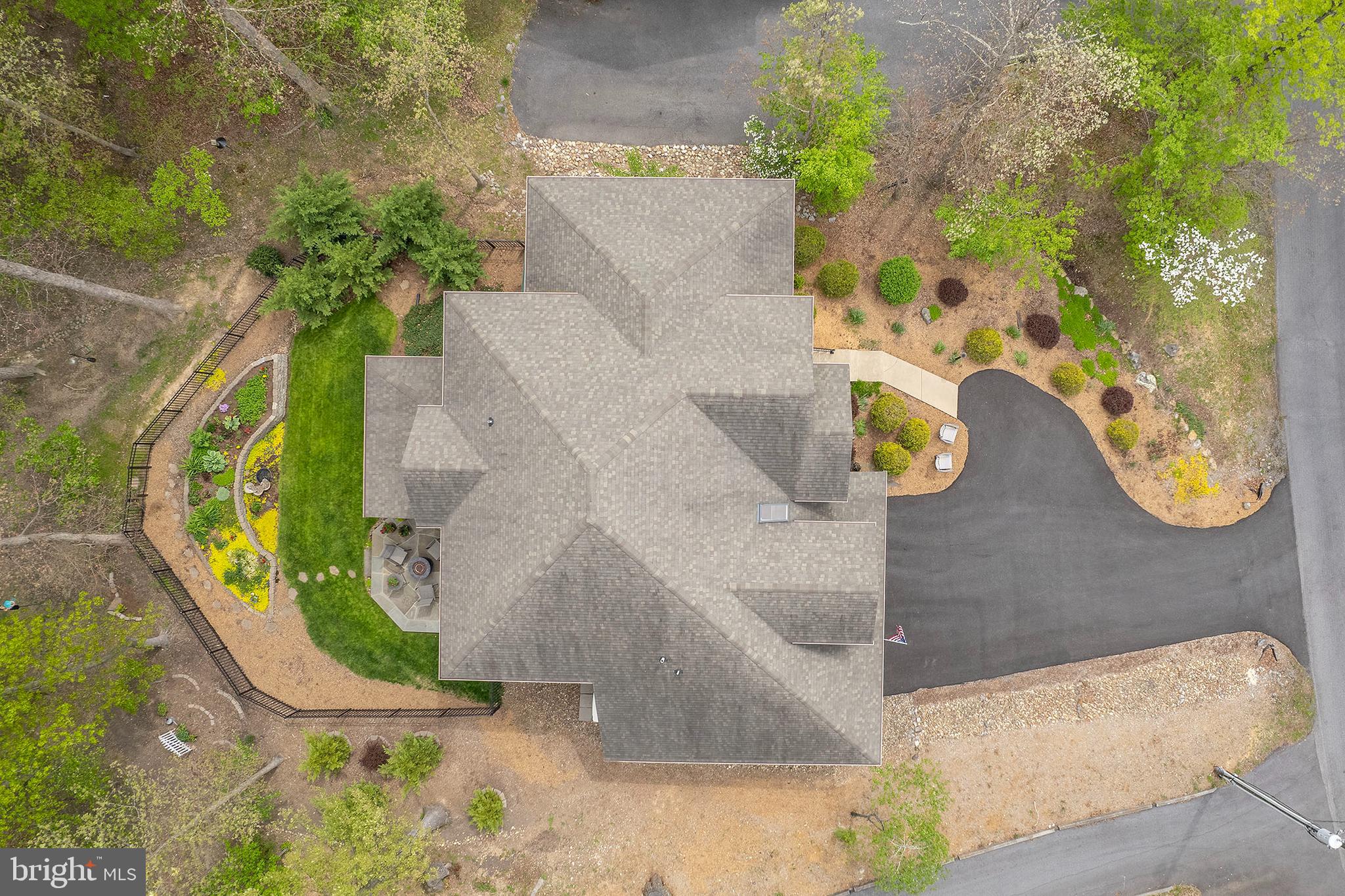 LAKE HOLIDAY ESTATES - Residential