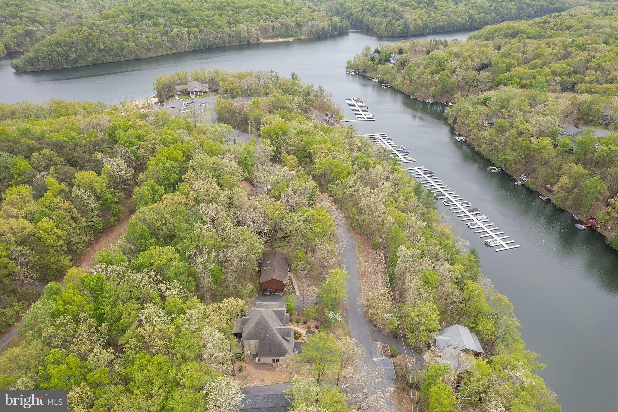 LAKE HOLIDAY ESTATES - Residential