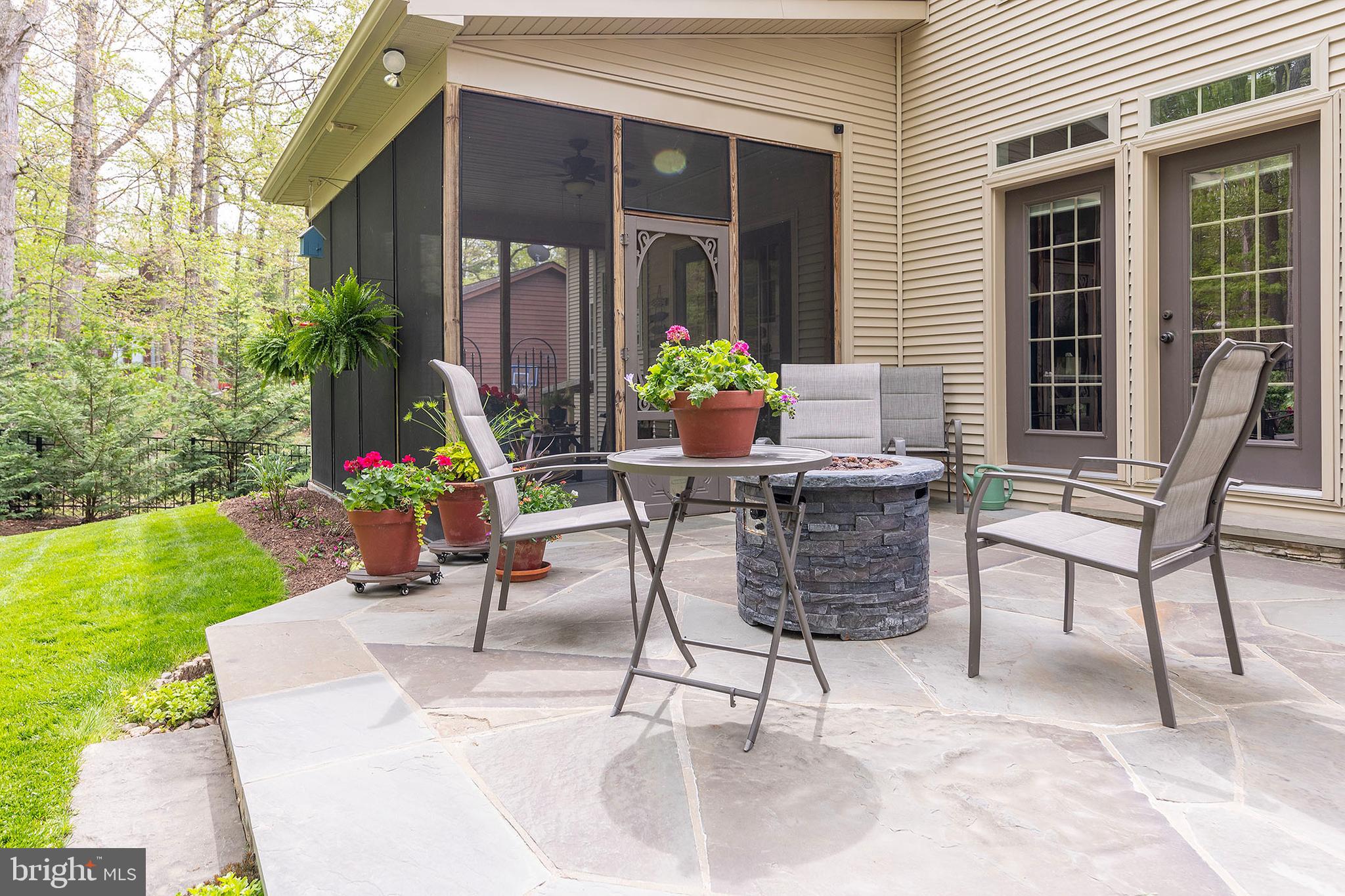 LAKE HOLIDAY ESTATES - Residential