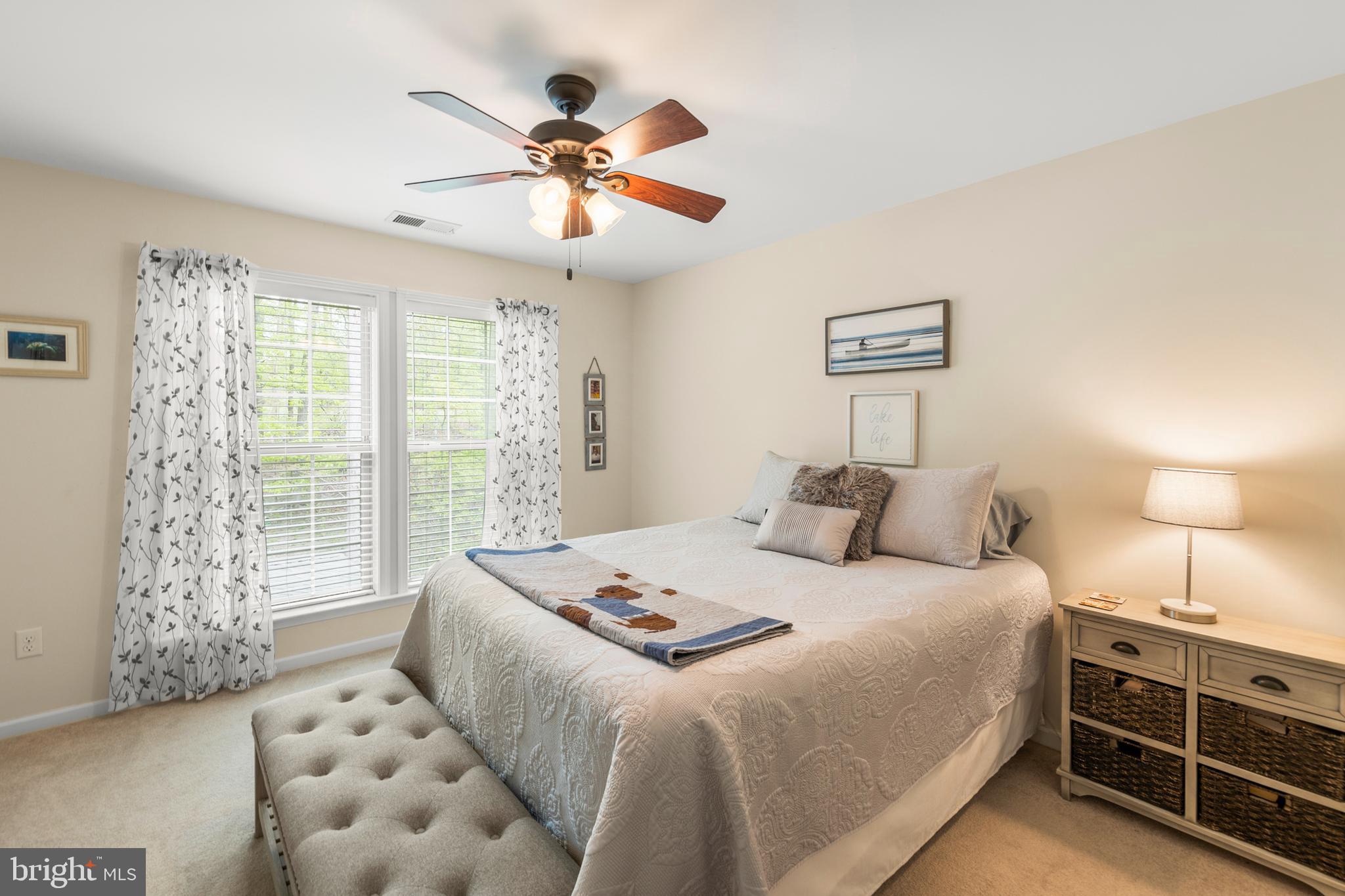 LAKE HOLIDAY ESTATES - Residential