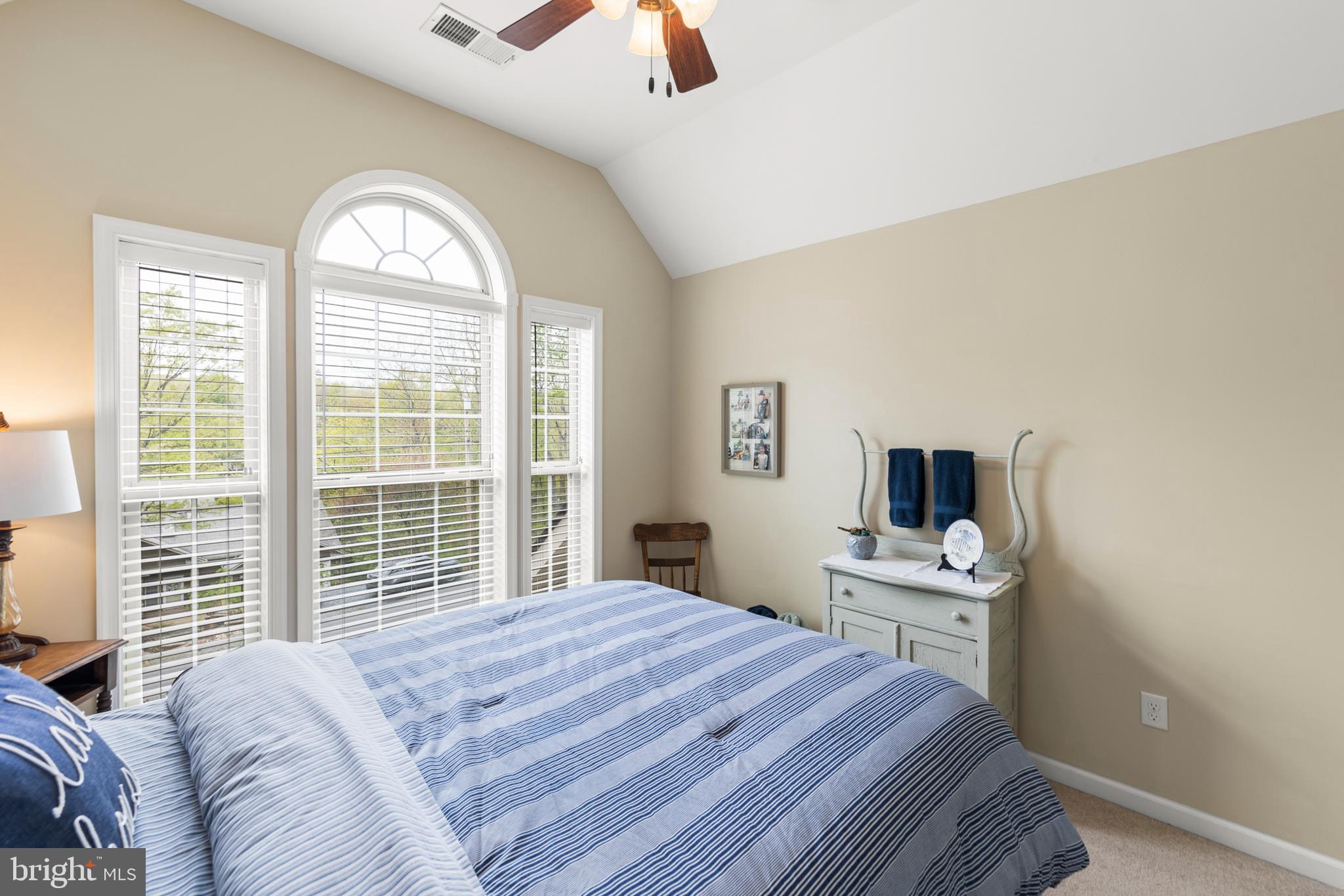 LAKE HOLIDAY ESTATES - Residential