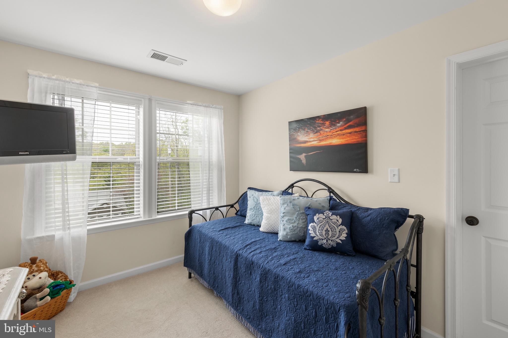 LAKE HOLIDAY ESTATES - Residential