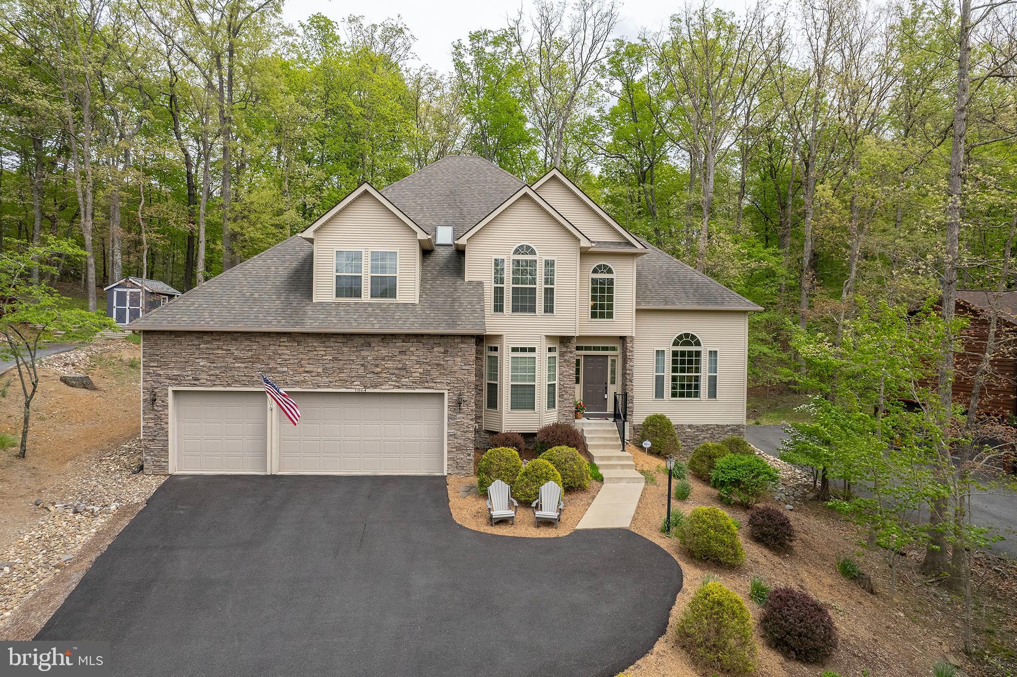 LAKE HOLIDAY ESTATES - Residential