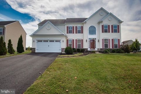 Photo of 200 W Testaverde Road, NEWARK, DE 19702 (MLS # DENC2089316)