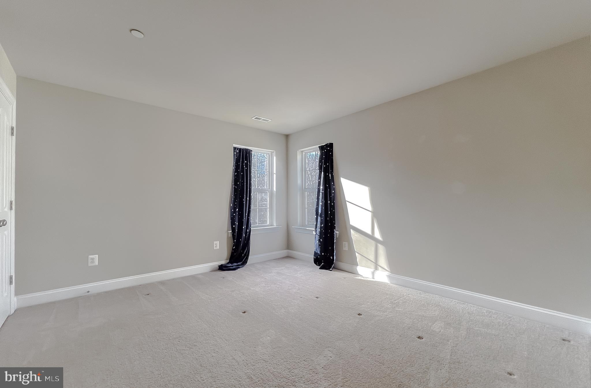 BROAD CREEK - Residential