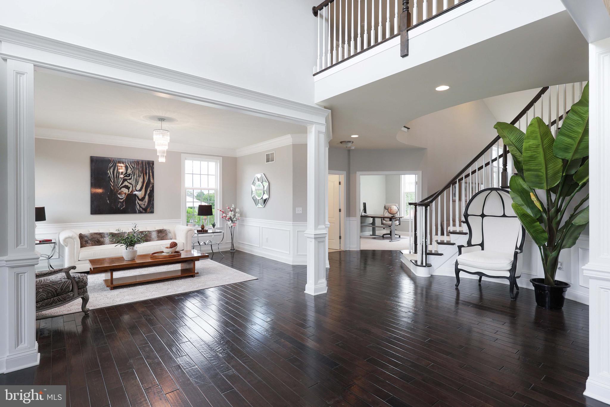 5 MANCHESTER CT