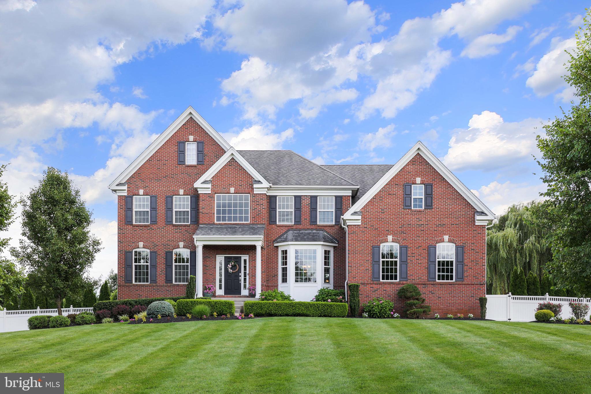 5 MANCHESTER CT
