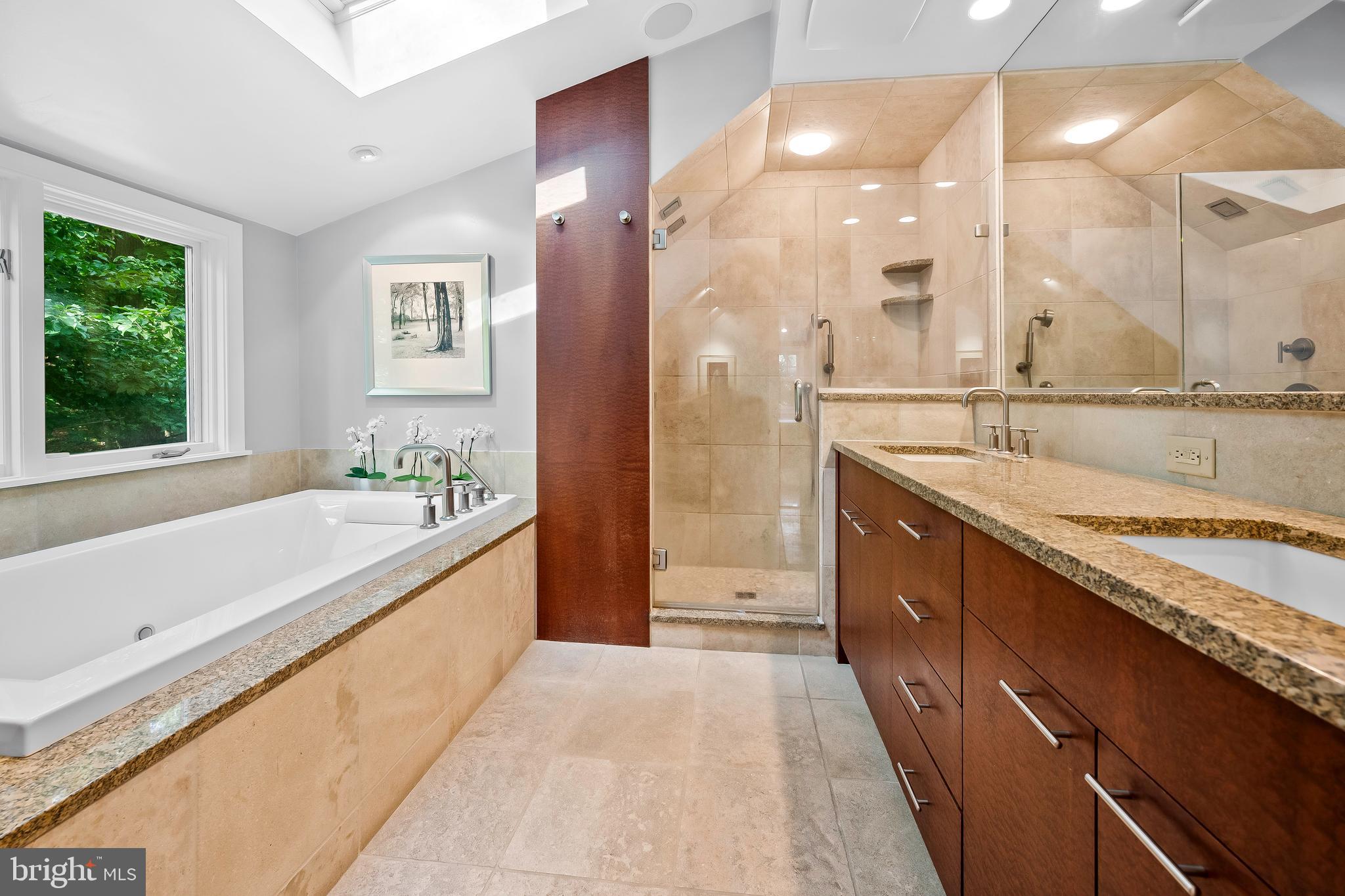 GREEN SPRING VALLEY - Residential