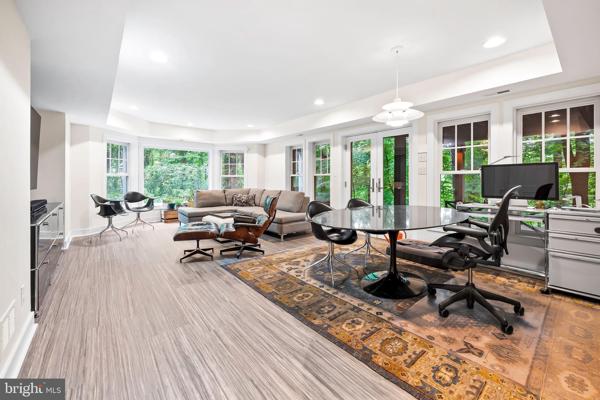 GREEN SPRING VALLEY - Residential