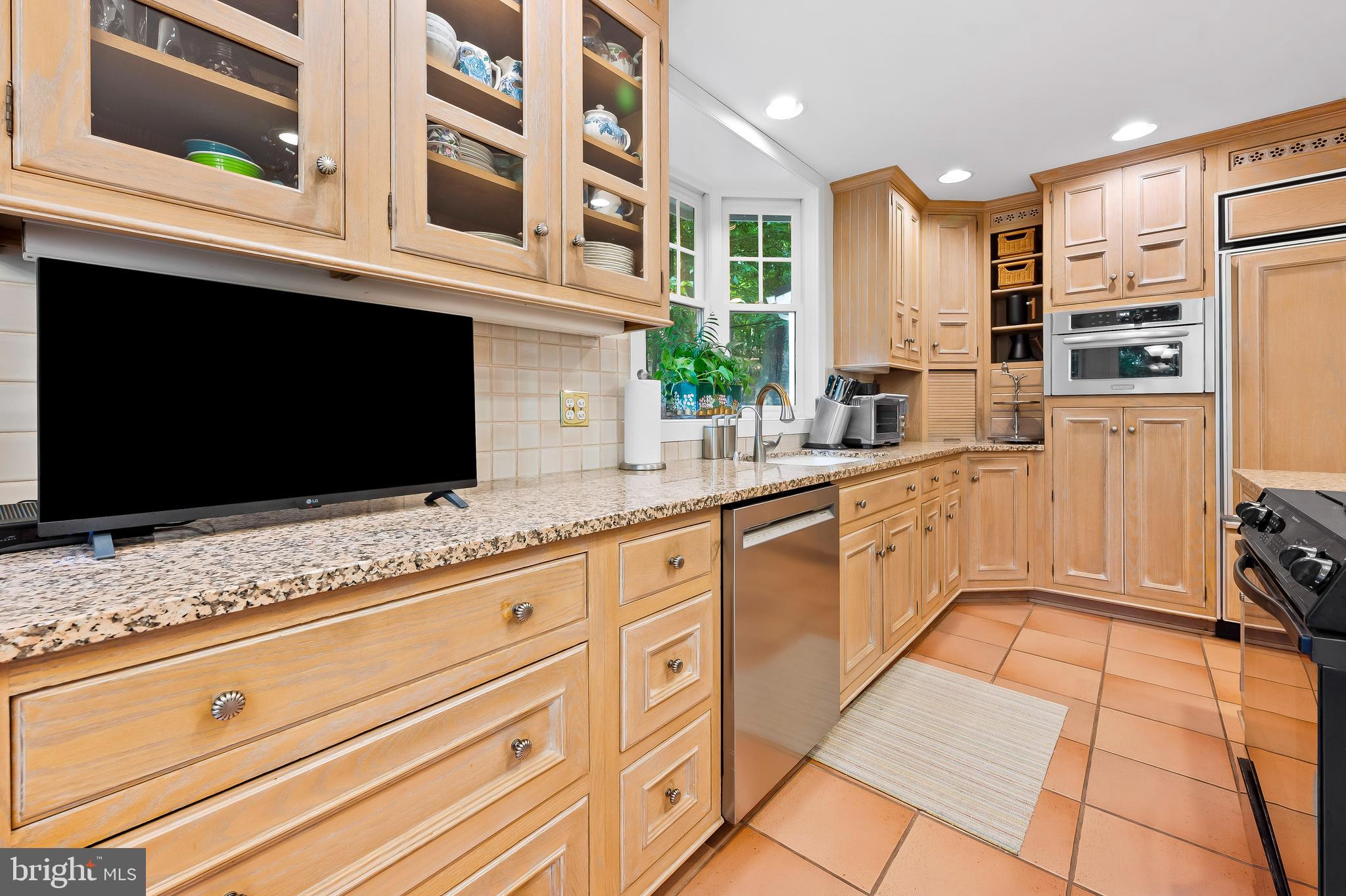 GREEN SPRING VALLEY - Residential