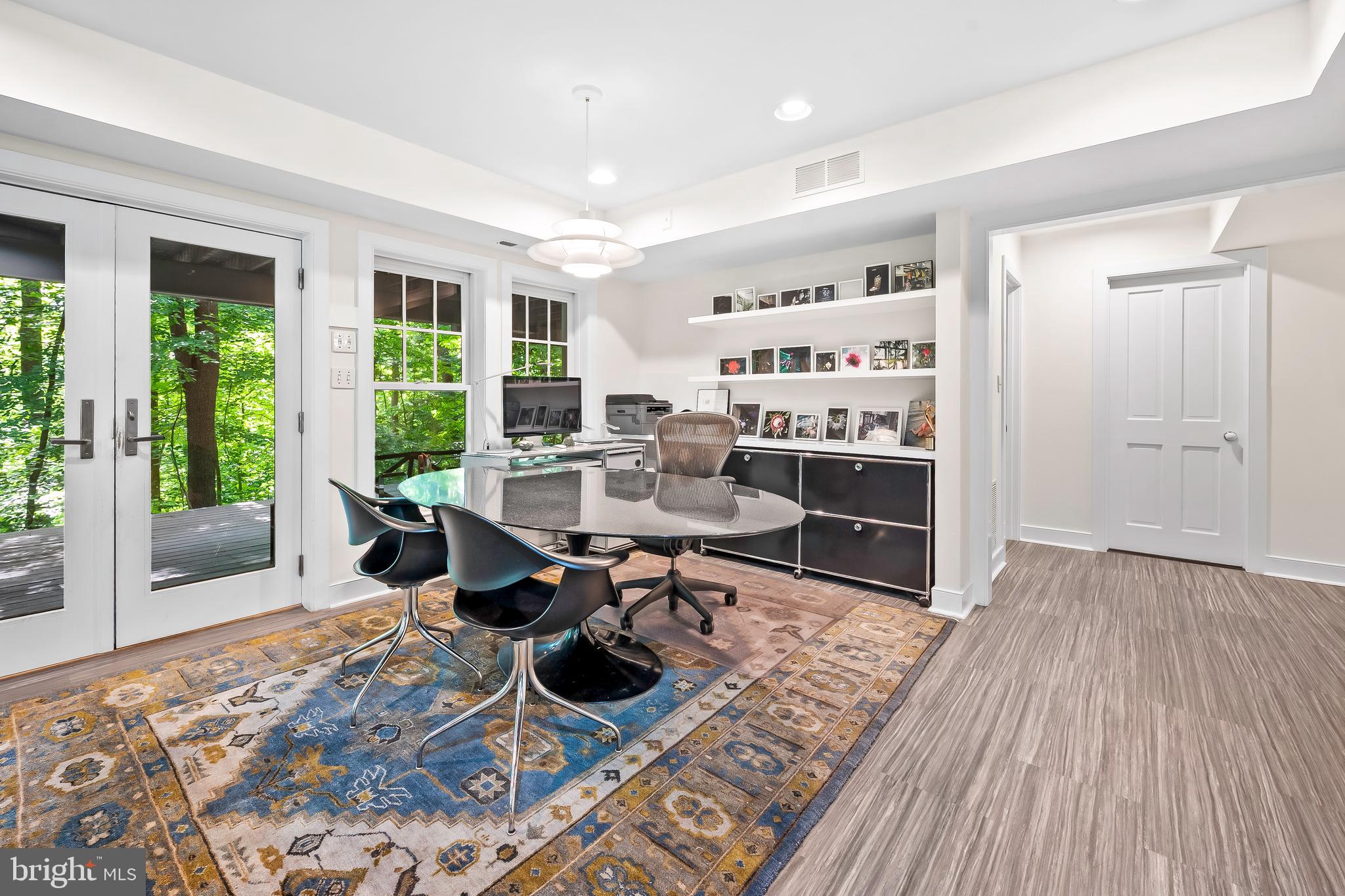 GREEN SPRING VALLEY - Residential