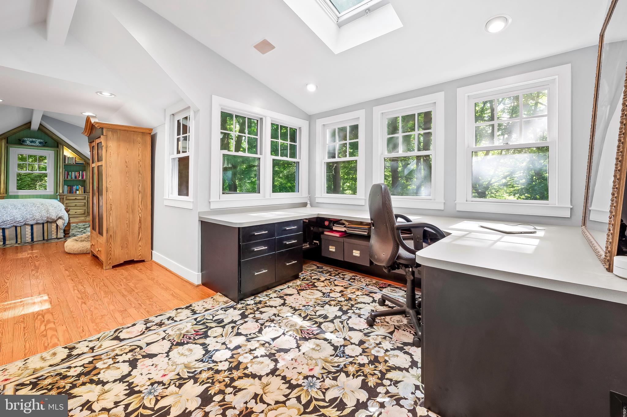 GREEN SPRING VALLEY - Residential