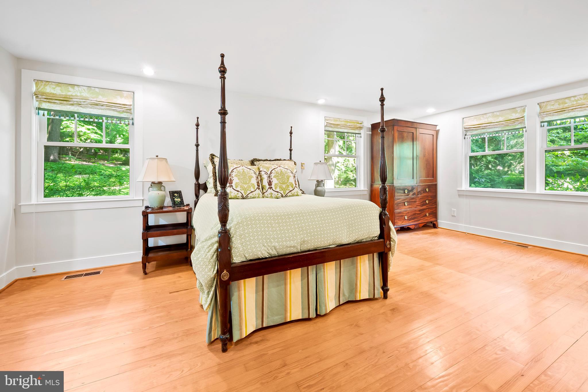 GREEN SPRING VALLEY - Residential