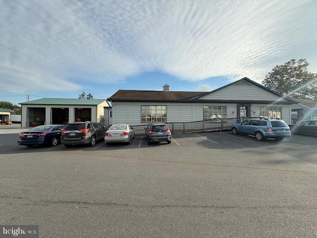 3246 LINCOLN HIGHWAY E
